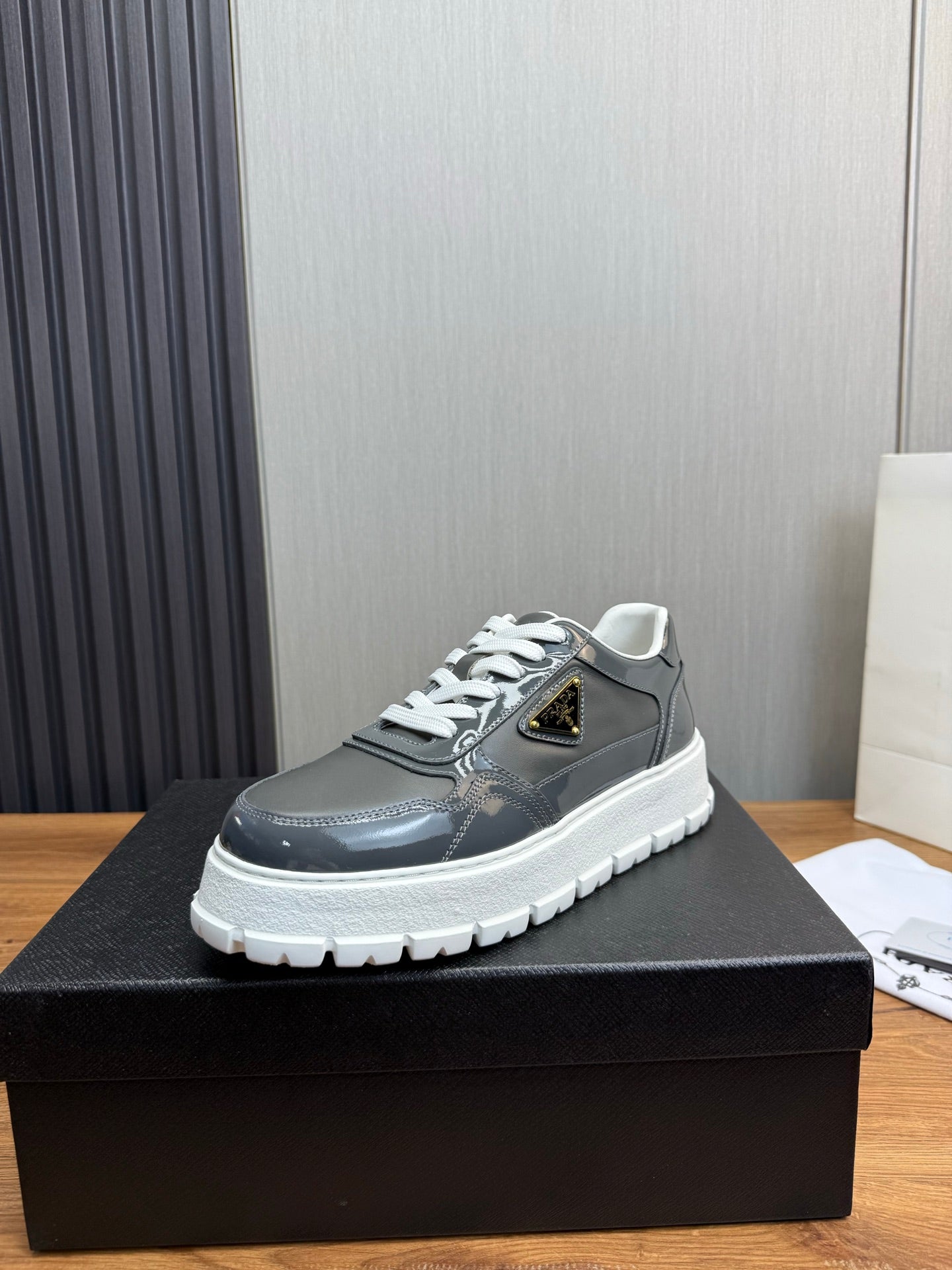 LuxluxHouse Best Quality Shoes Prada