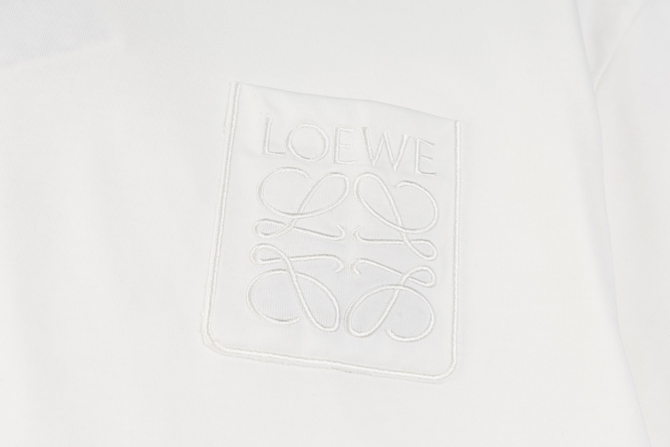 LuxluxHouse Best Quality Clothes T-shirt Loewe