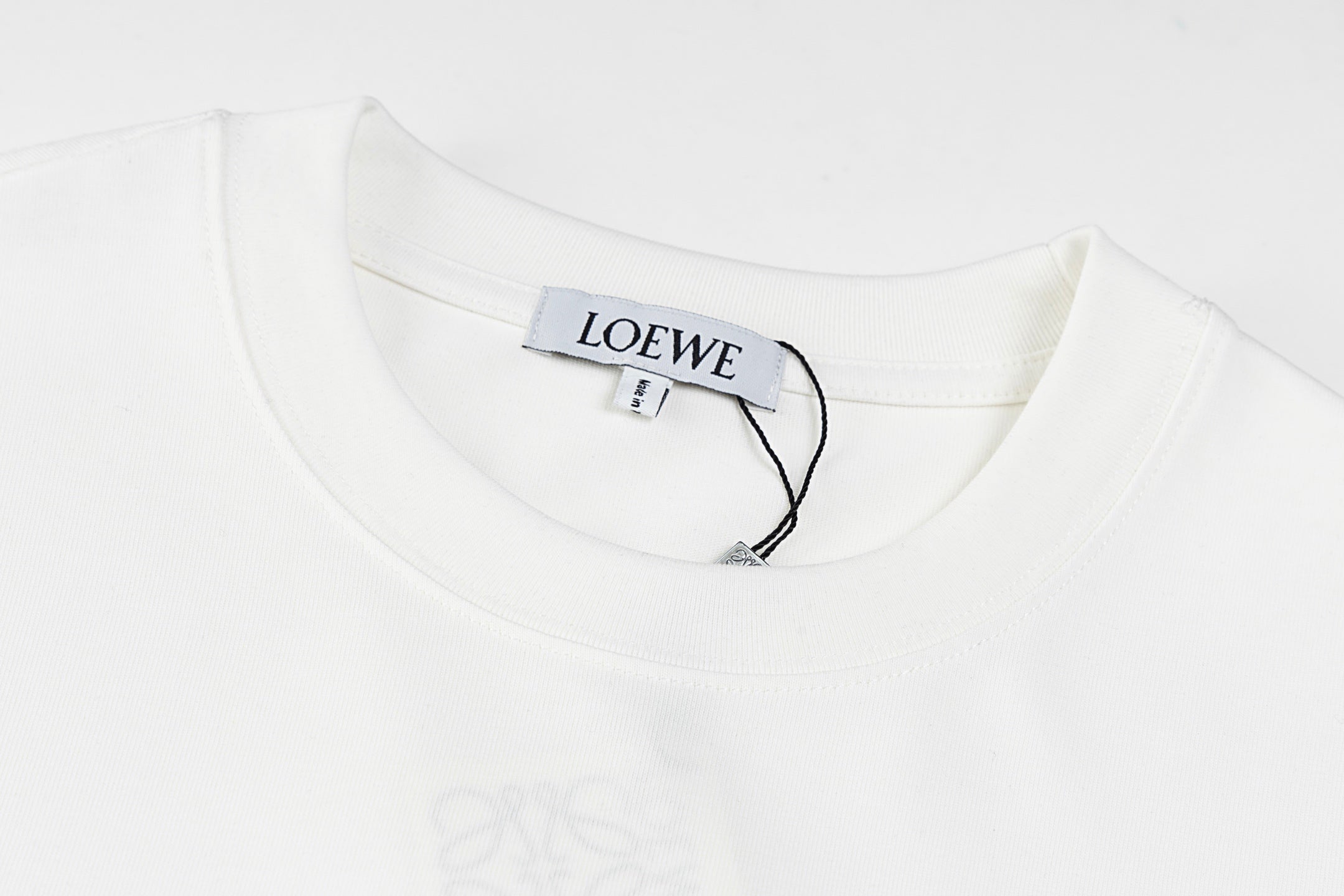 LuxluxHouse Best Quality Clothes T-shirt Loewe
