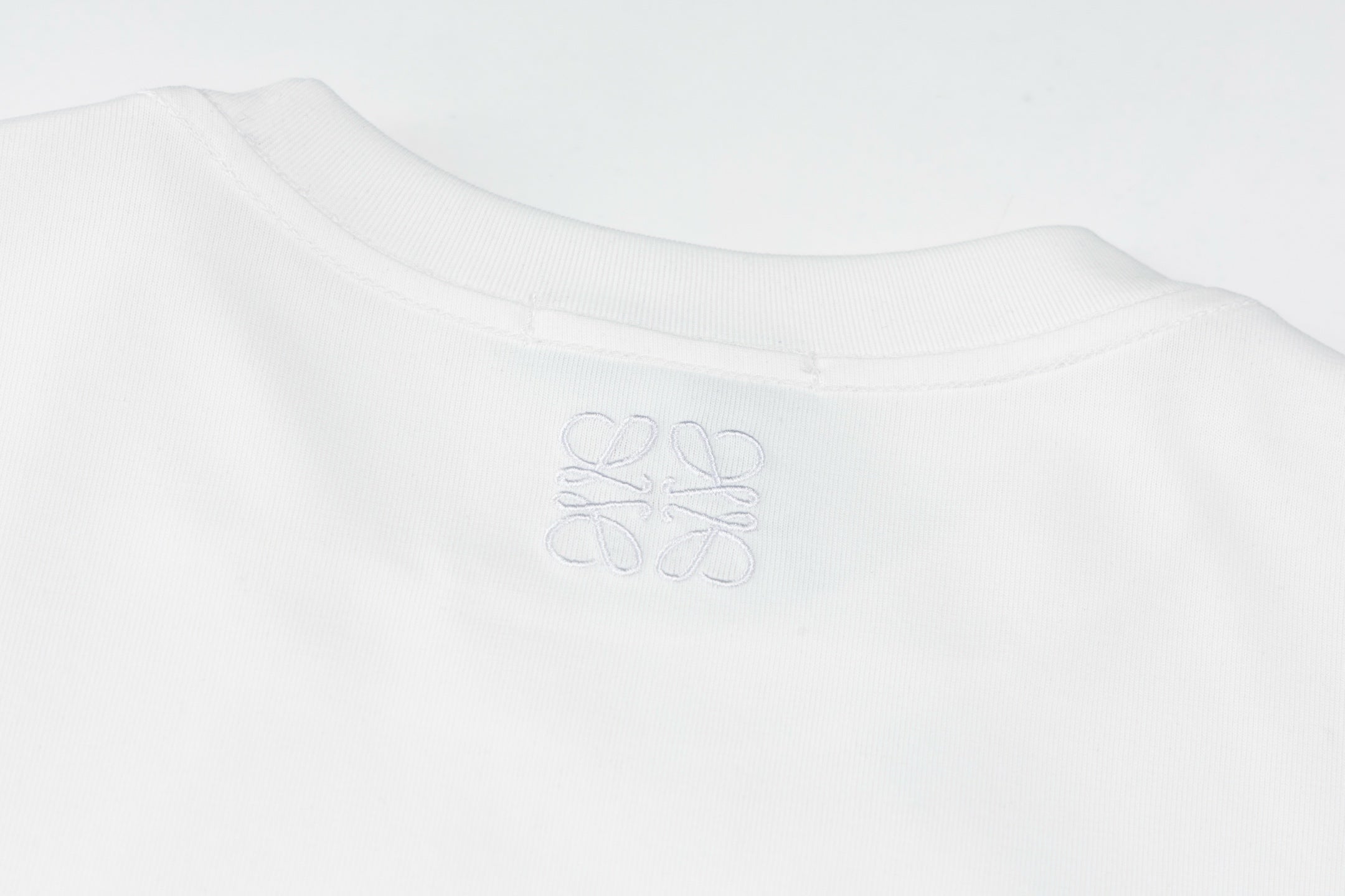 LuxluxHouse Best Quality Clothes T-shirt Loewe