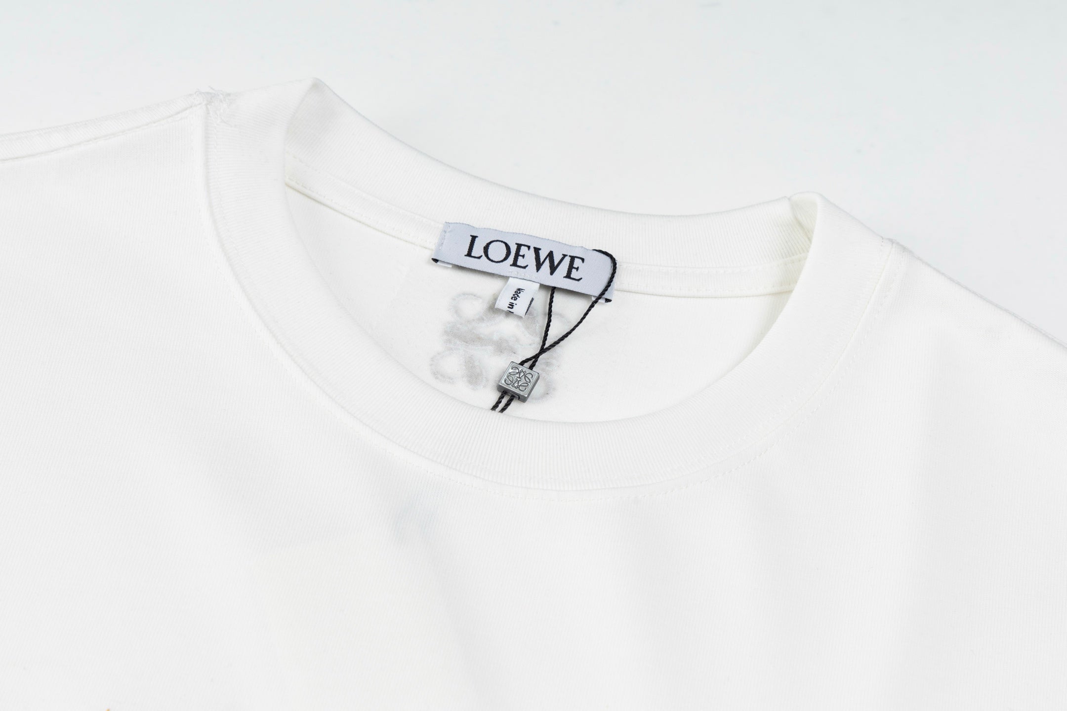 LuxluxHouse Best Quality Clothes T-shirt Loewe