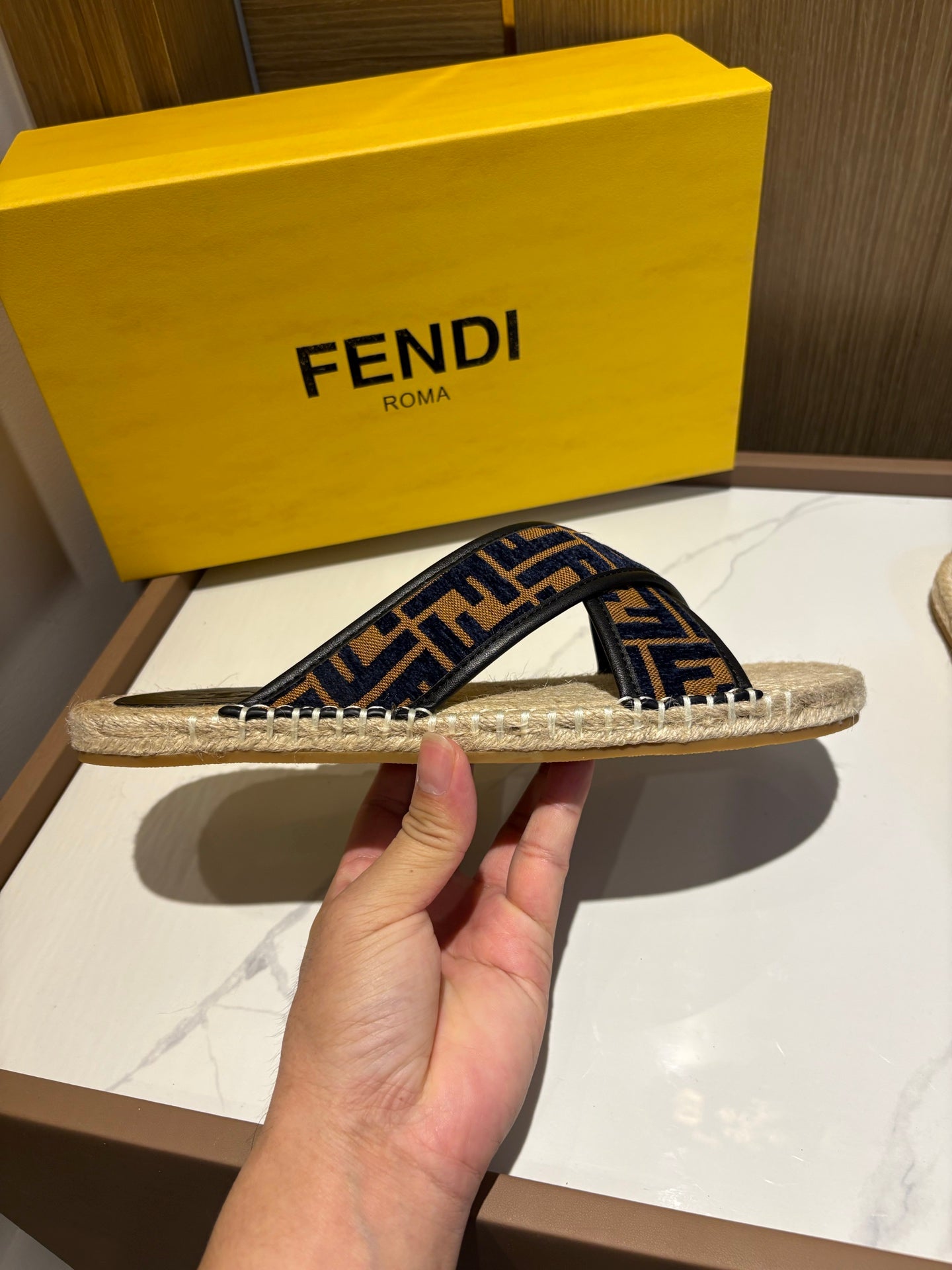 LuxluxHouse Best Quality Sandals Fendi