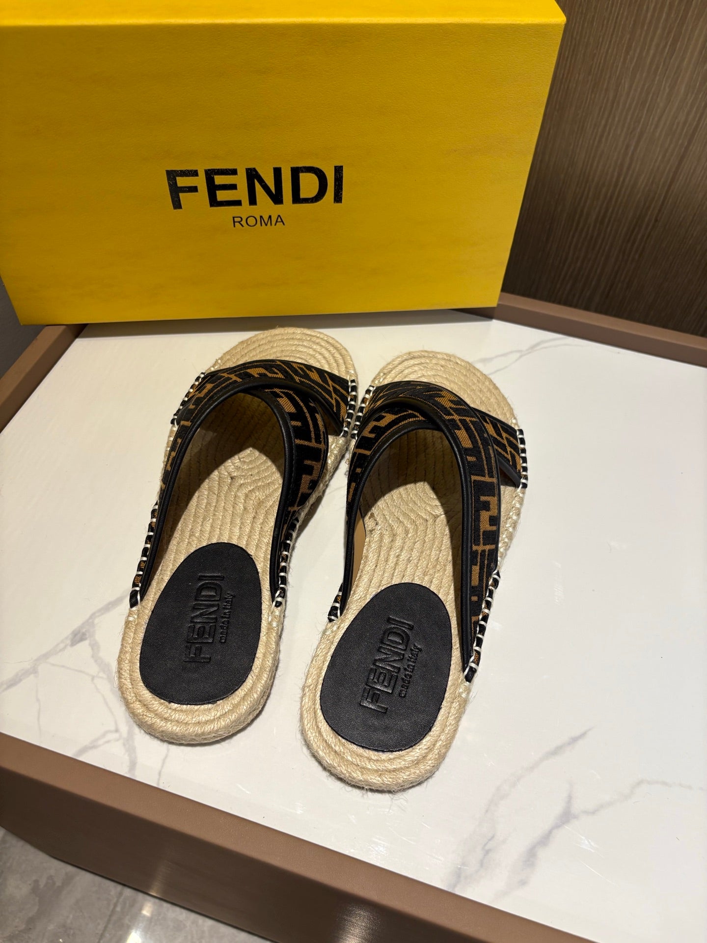 LuxluxHouse Best Quality Sandals Fendi