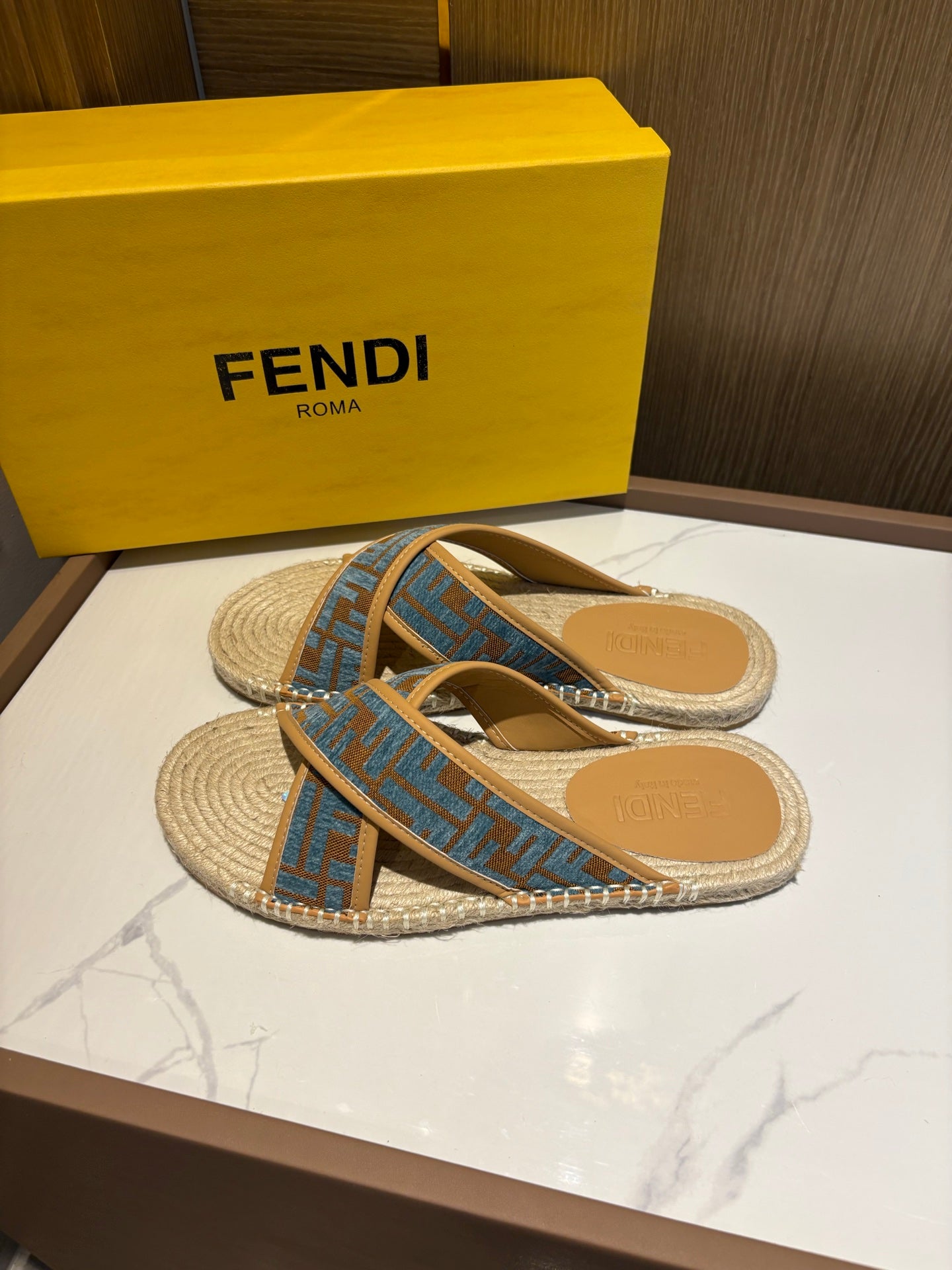 LuxluxHouse Best Quality Sandals Fendi