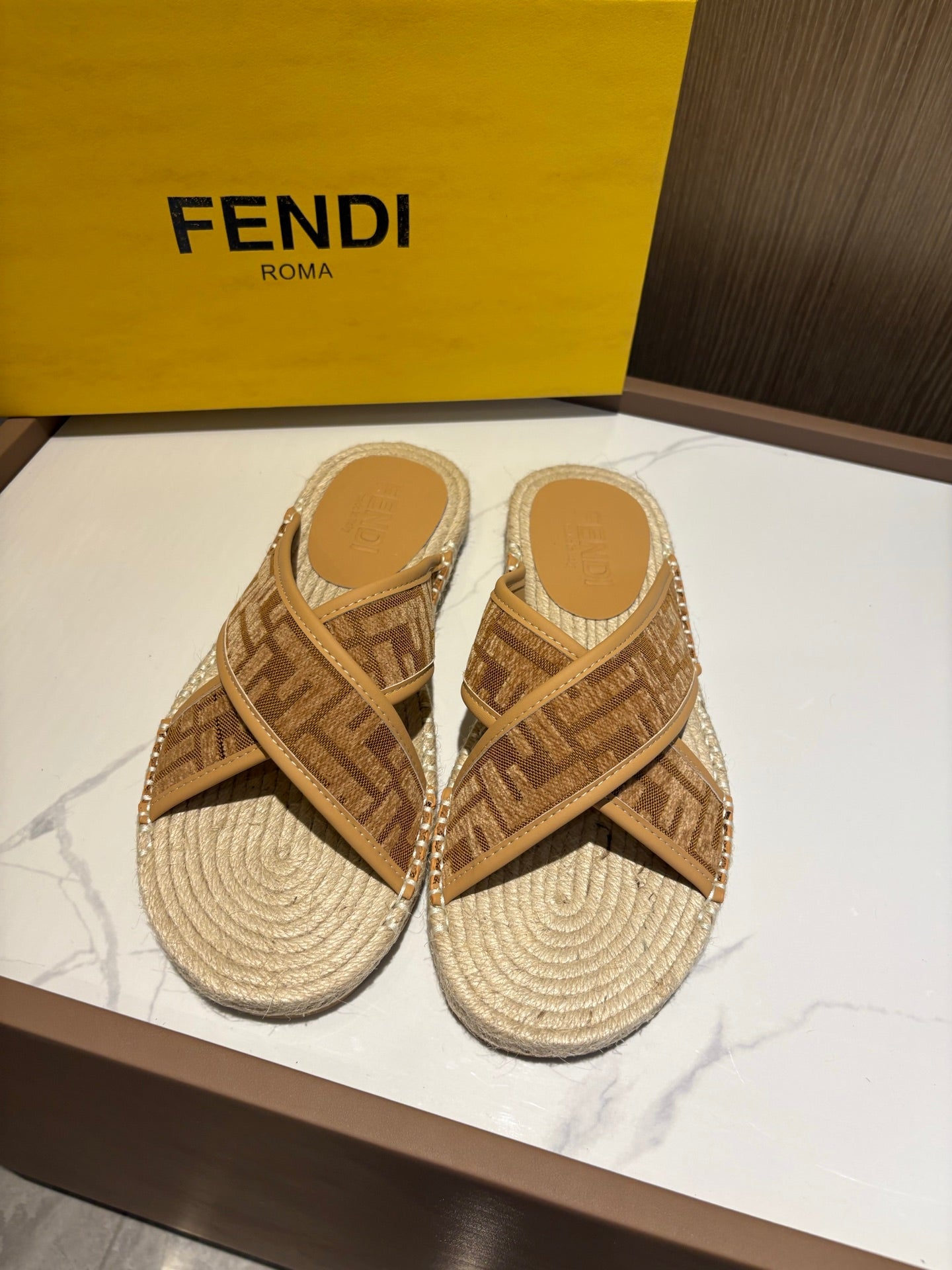 LuxluxHouse Best Quality Sandals Fendi