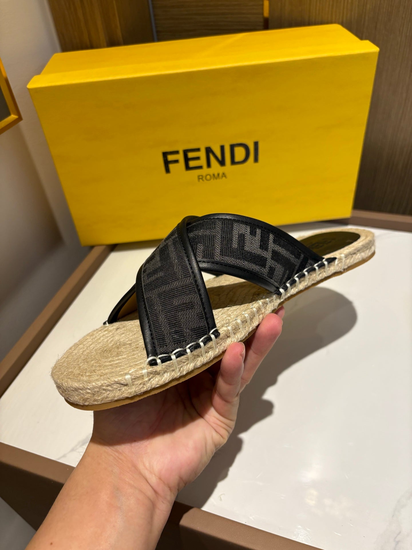 LuxluxHouse Best Quality Sandals Fendi