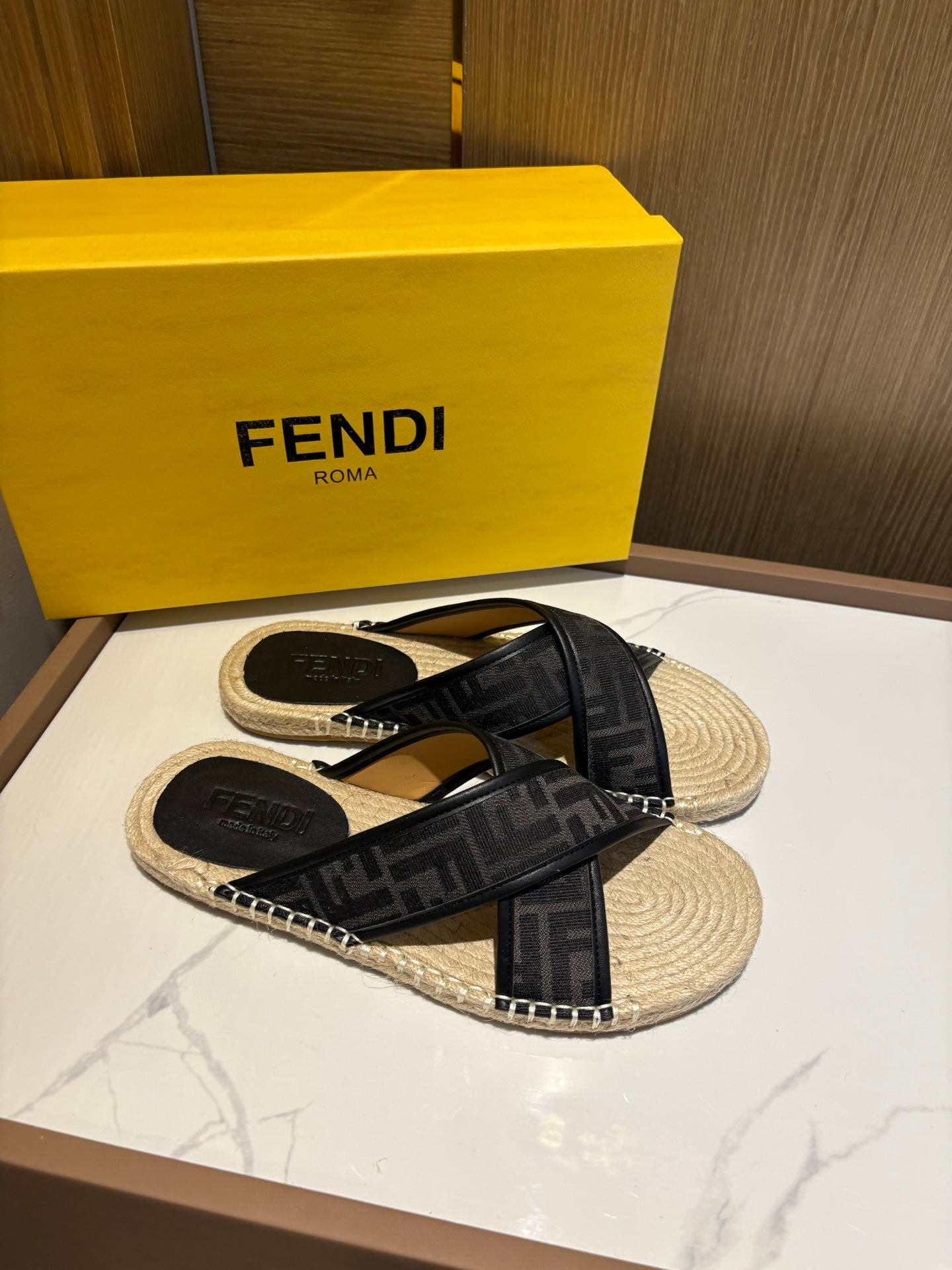 LuxluxHouse Best Quality Sandals Fendi