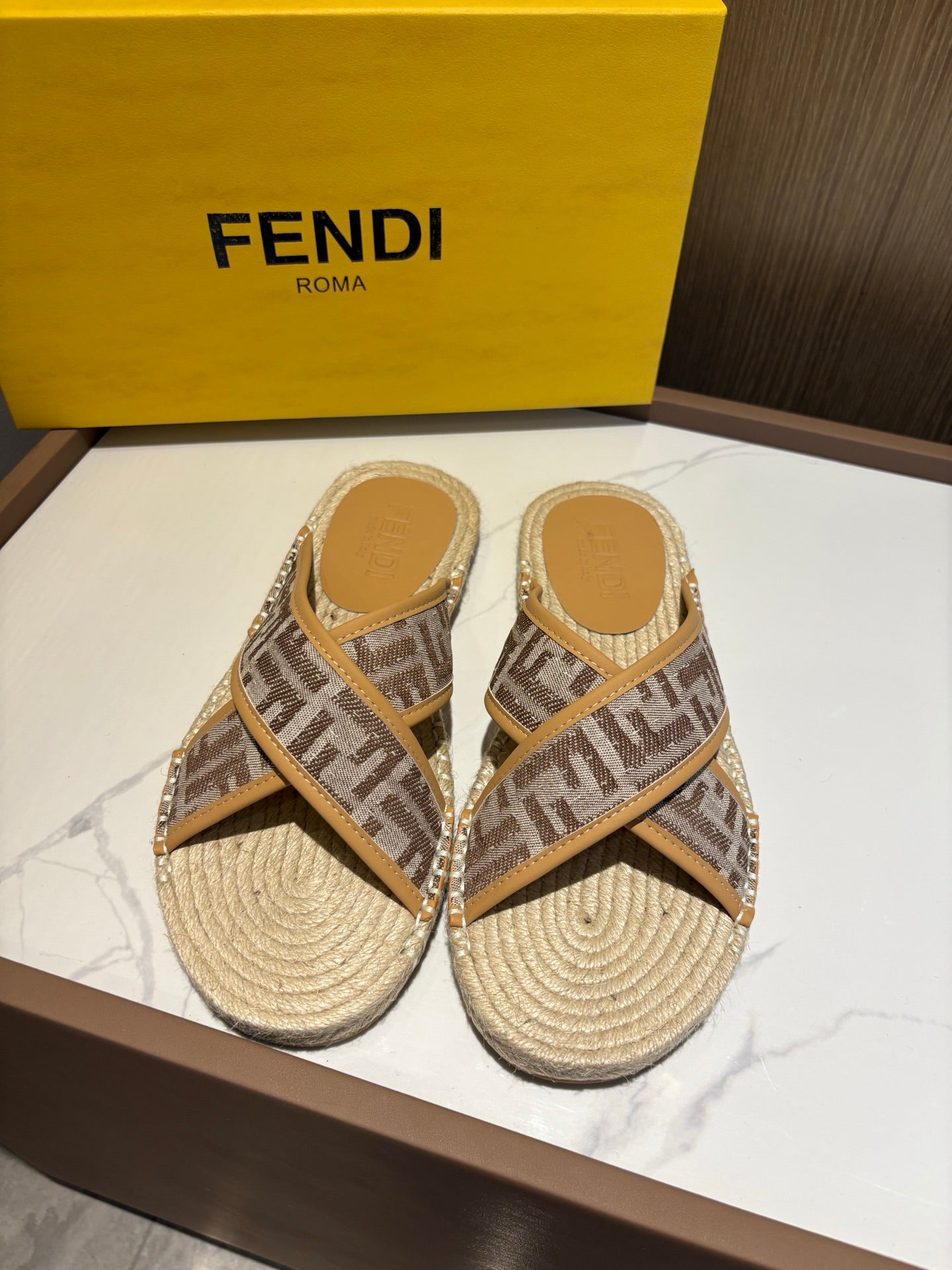 LuxluxHouse Best Quality Sandals Fendi