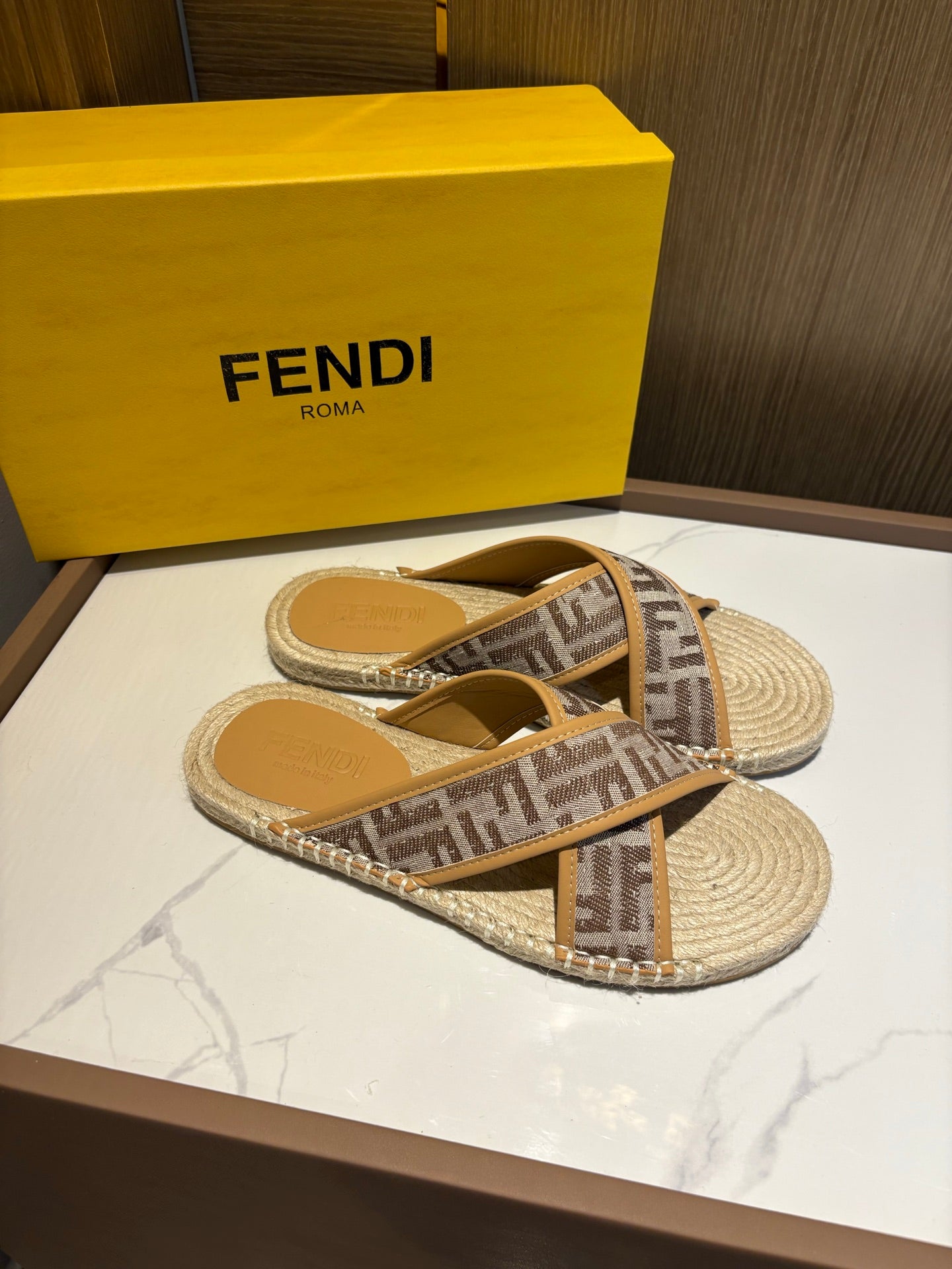 LuxluxHouse Best Quality Sandals Fendi