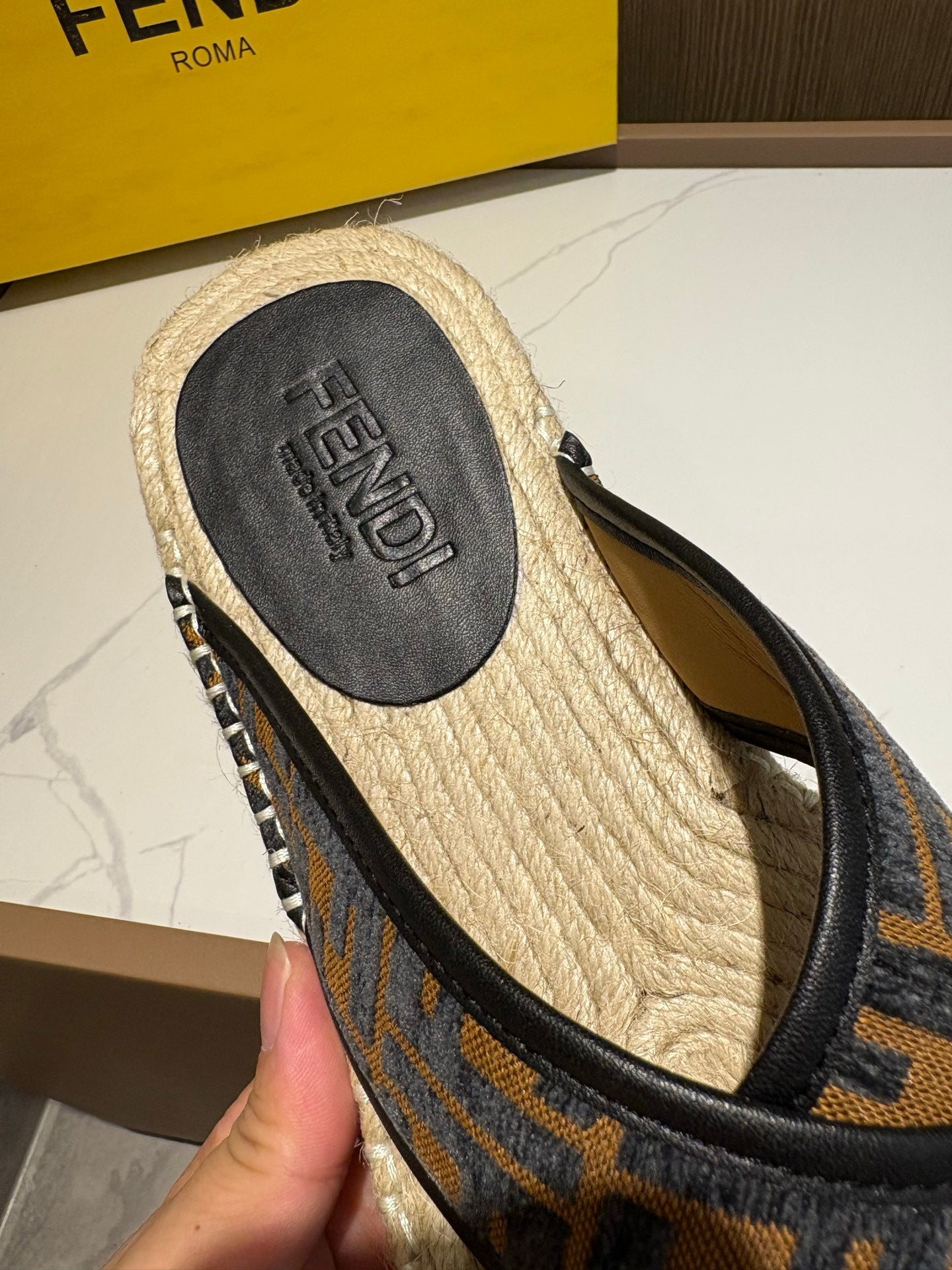 LuxluxHouse Best Quality Sandals Fendi
