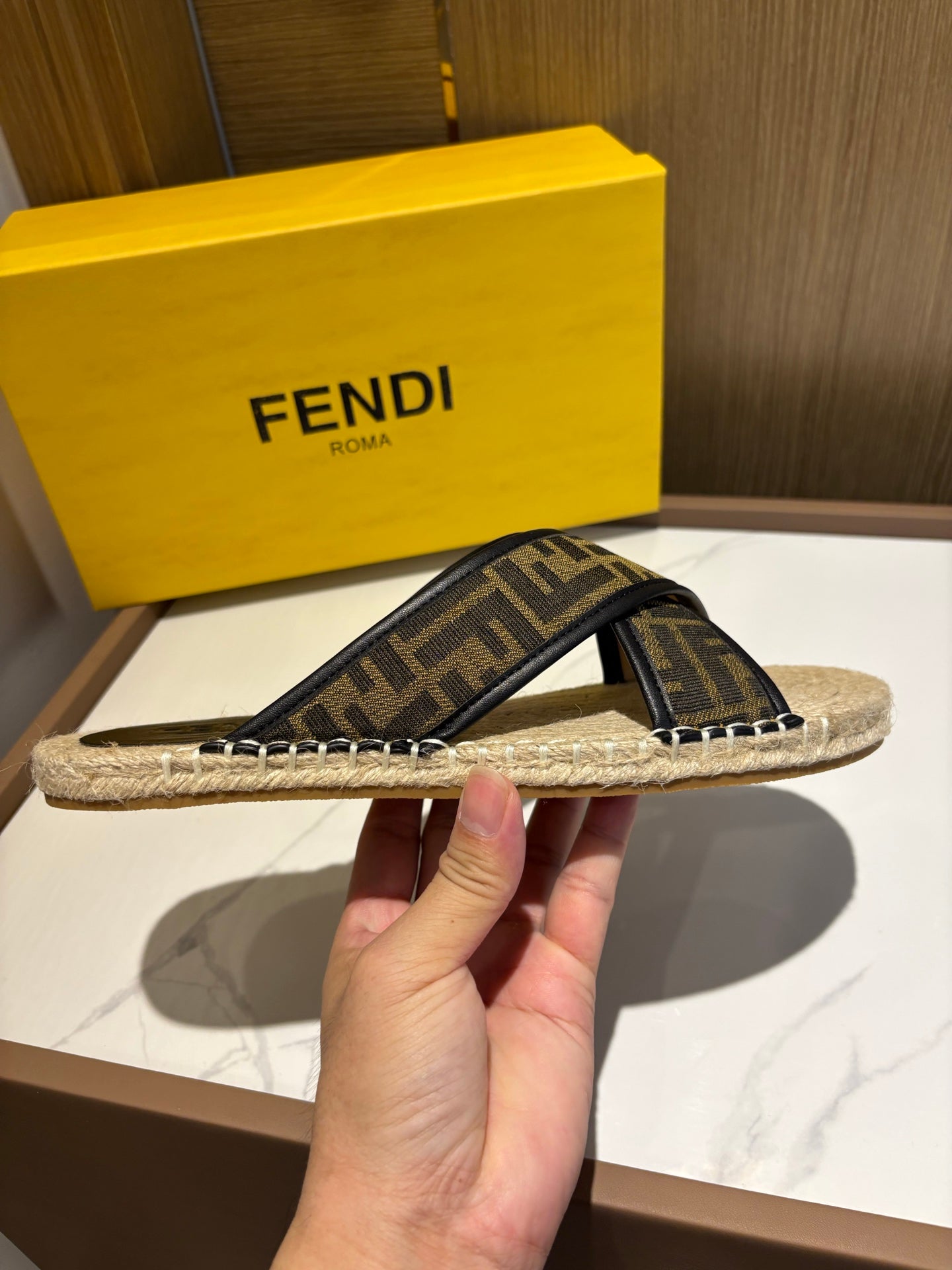 LuxluxHouse Best Quality Sandals Fendi
