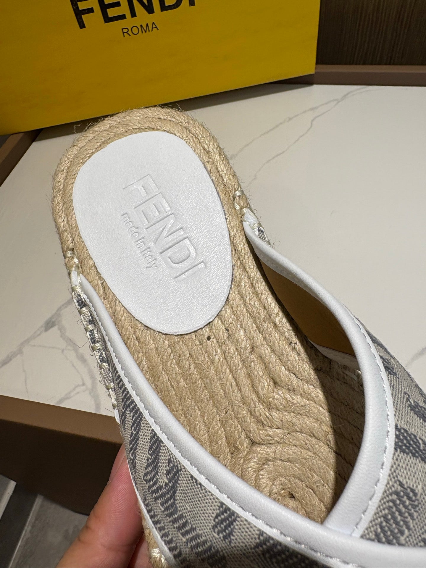 LuxluxHouse Best Quality Sandals Fendi