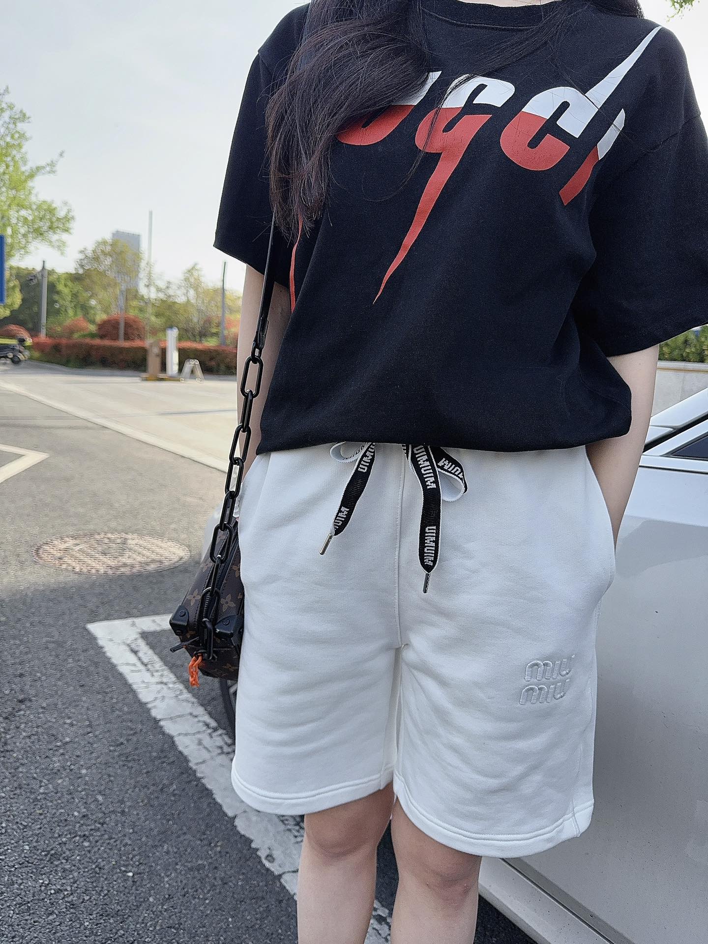 LuxluxHouse Best Quality Clothes Miu Miu Pants