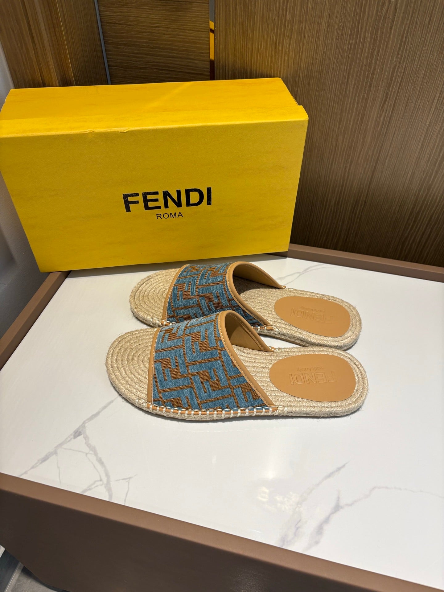 LuxluxHouse Best Quality Sandals Fendi