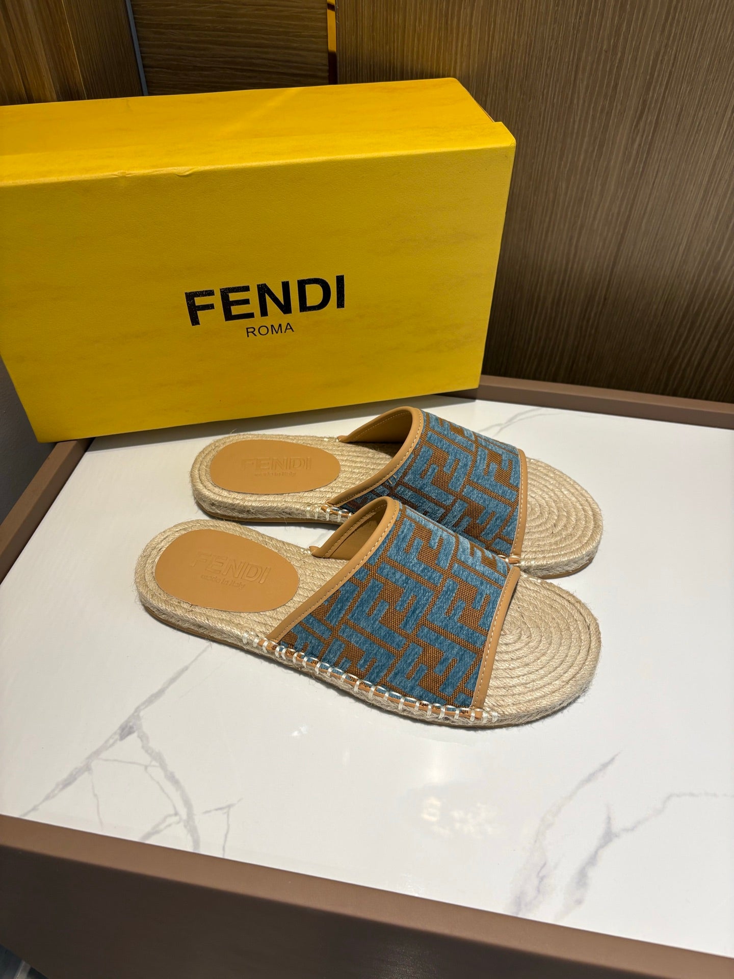 LuxluxHouse Best Quality Sandals Fendi