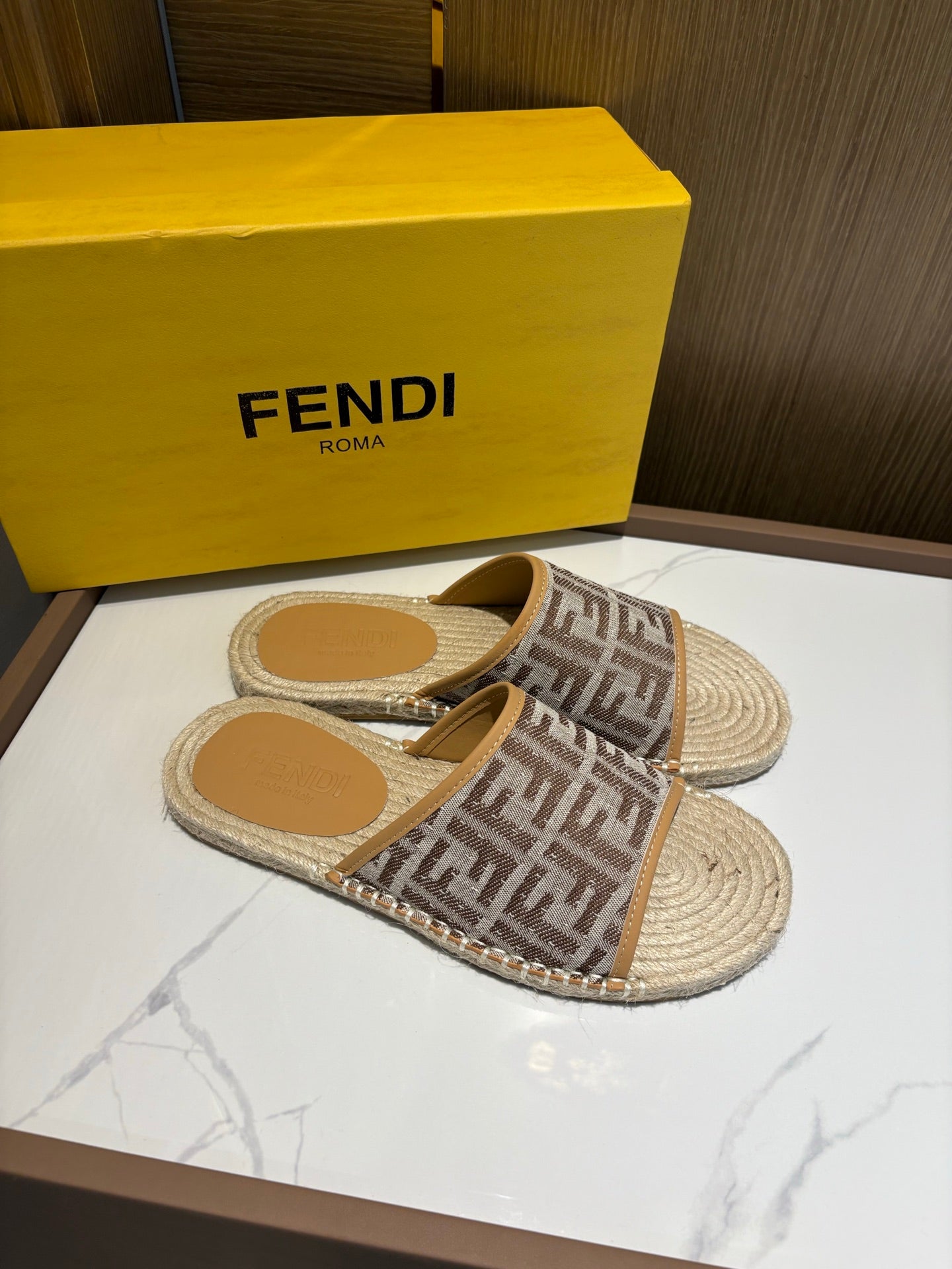 LuxluxHouse Best Quality Sandals Fendi