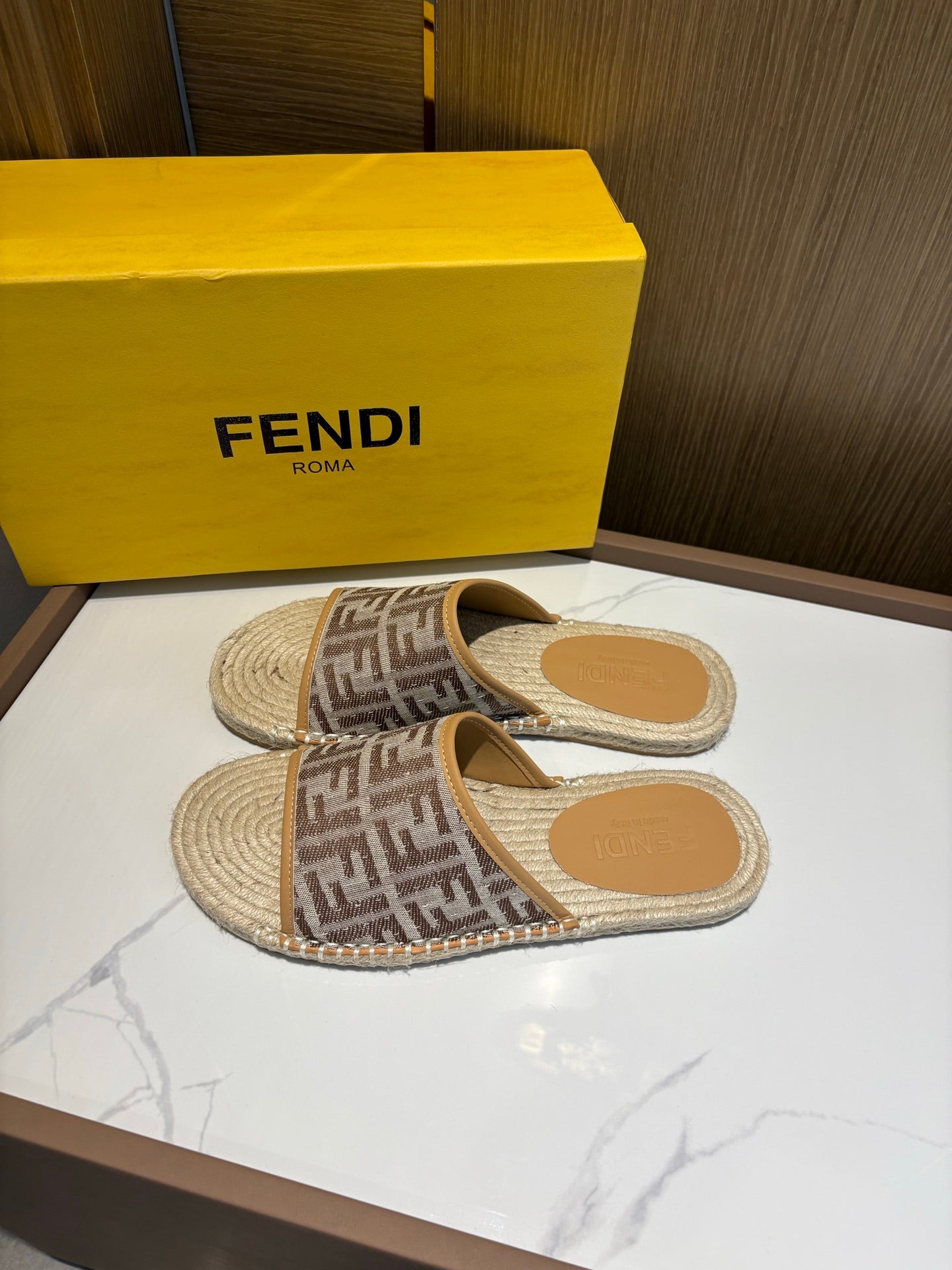 LuxluxHouse Best Quality Sandals Fendi