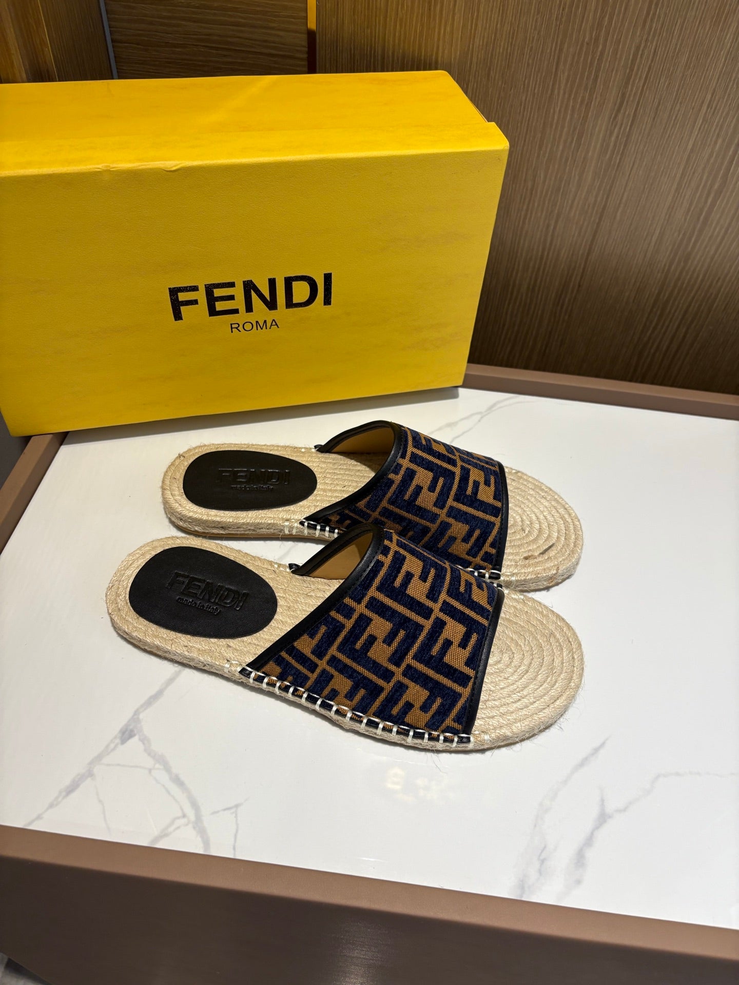 LuxluxHouse Best Quality Sandals Fendi