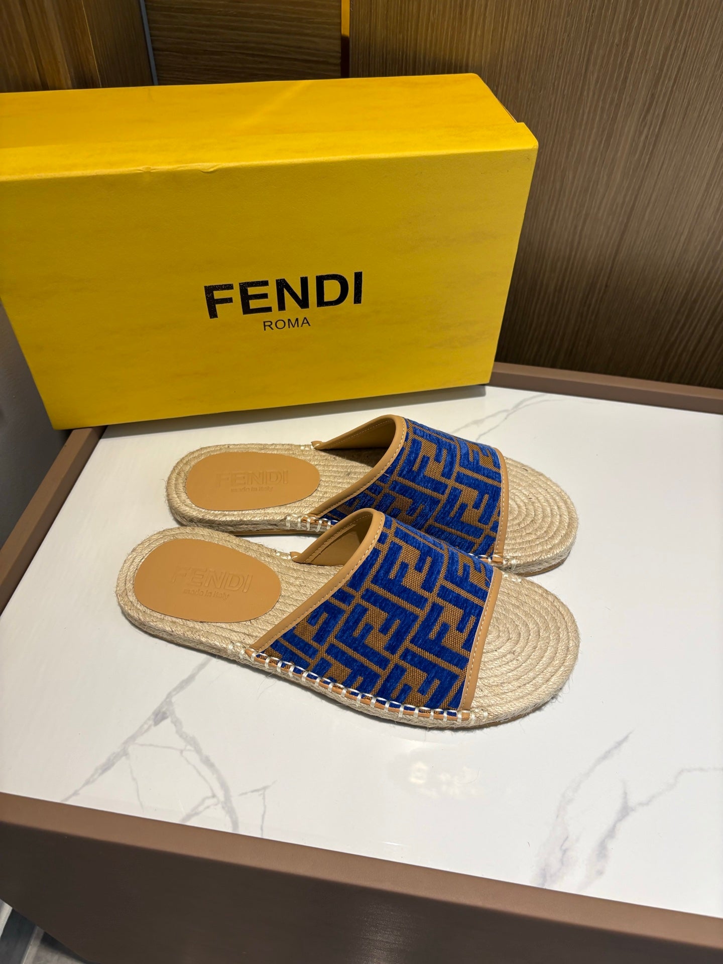 LuxluxHouse Best Quality Sandals Fendi