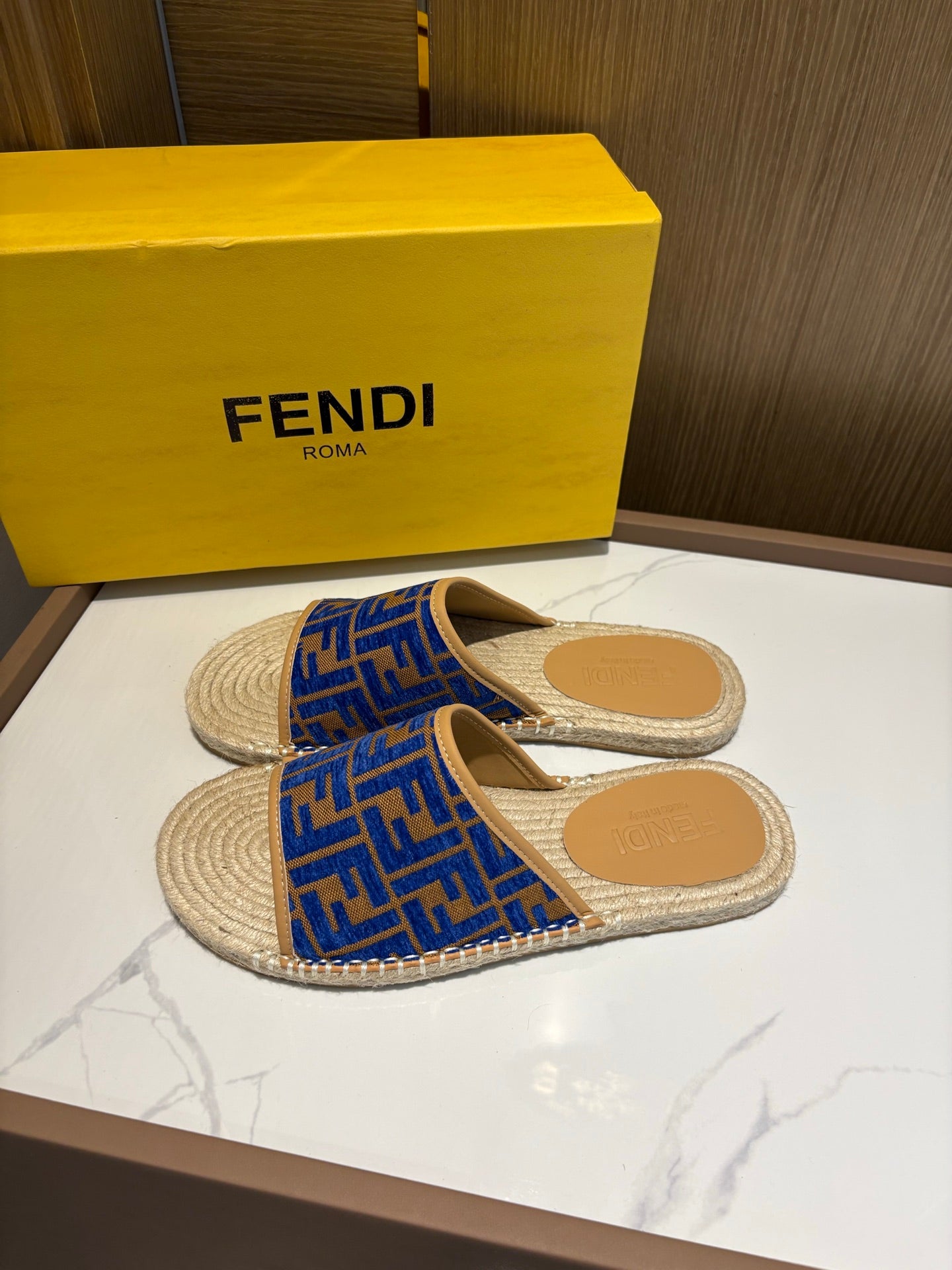 LuxluxHouse Best Quality Sandals Fendi