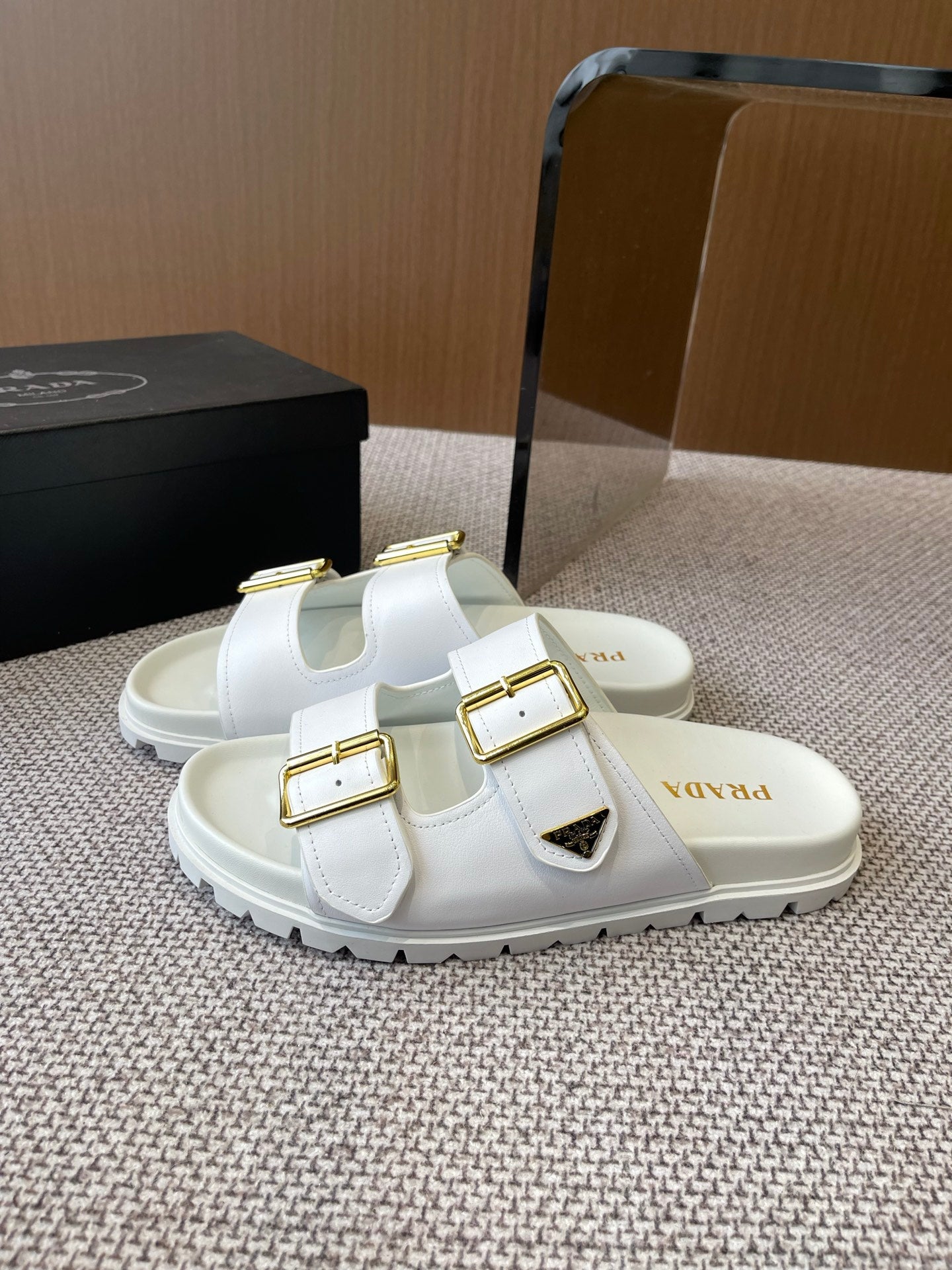 LuxluxHouse Best Quality Women Shoes Prada