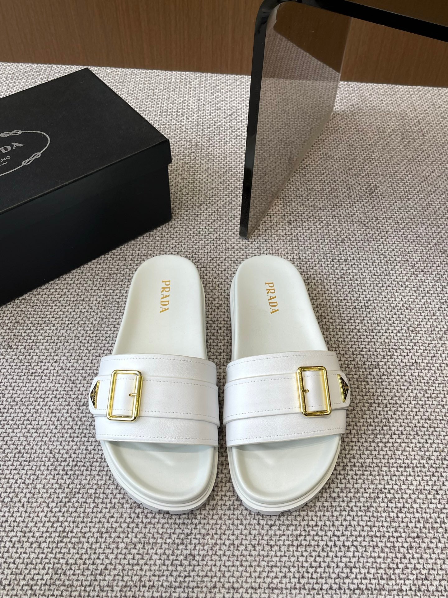 LuxluxHouse Best Quality Women Shoes Prada