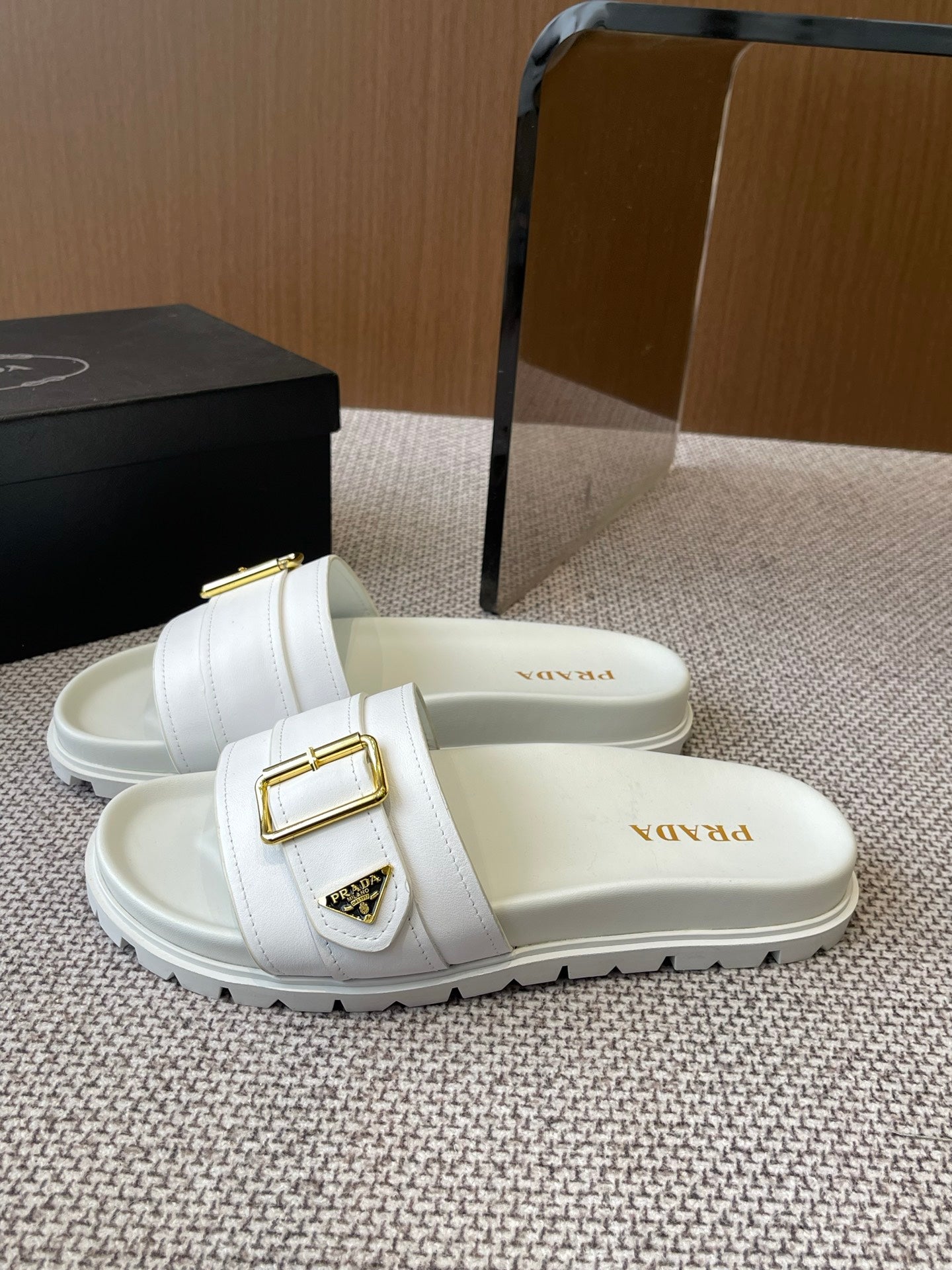 LuxluxHouse Best Quality Women Shoes Prada