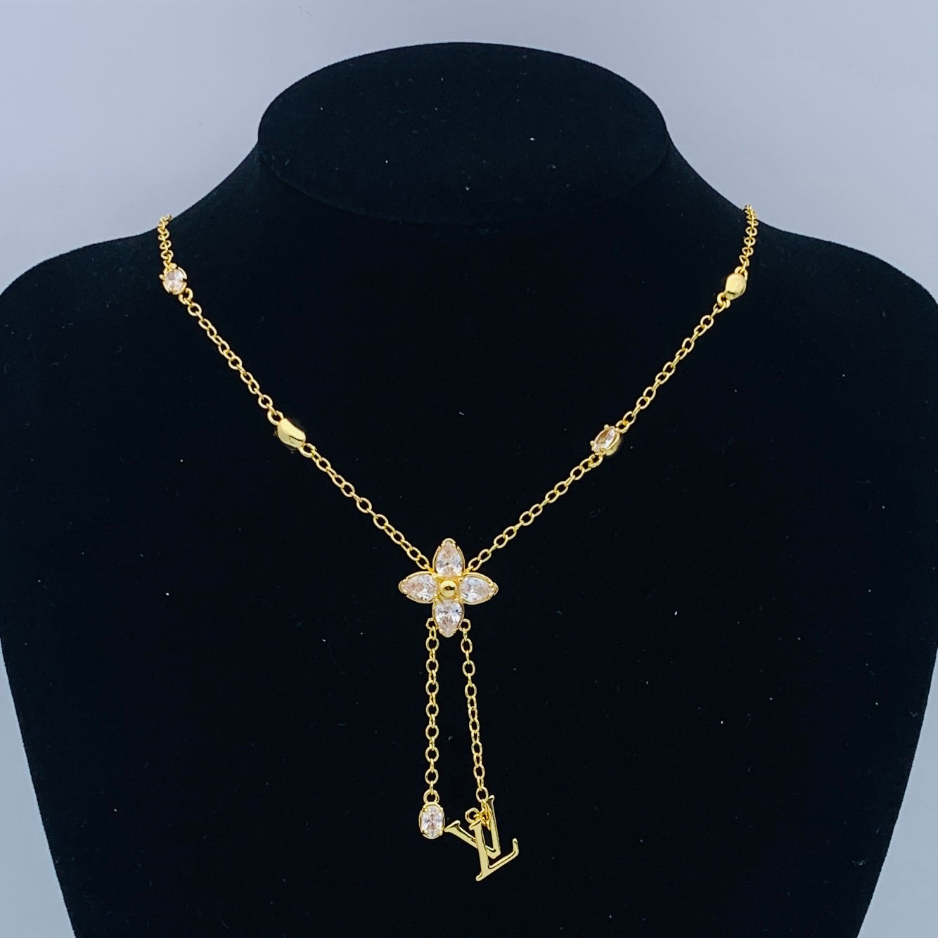 LuxluxHouse Low Price And High Quality Accessories Louis Vuitton