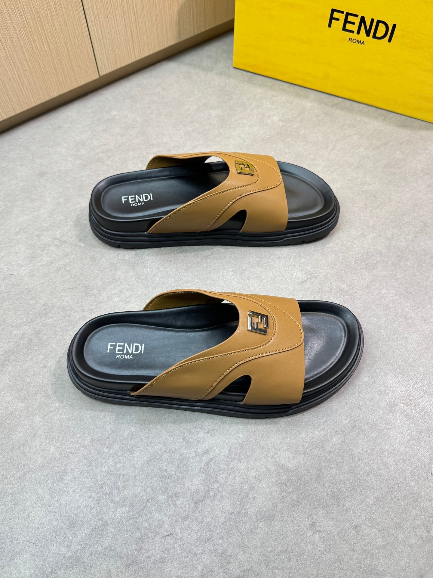 LuxluxHouse Best Quality Sandals Fendi
