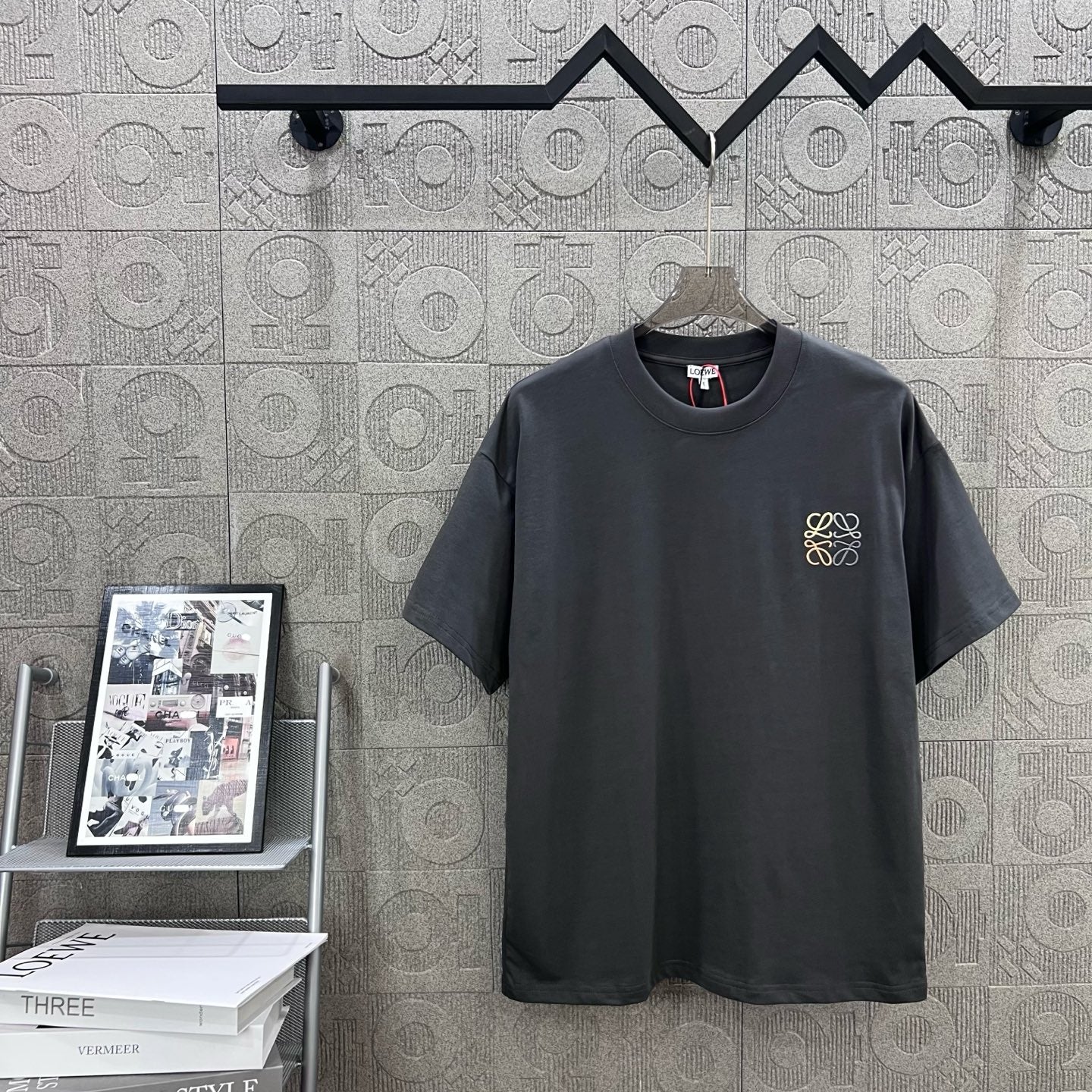 LuxluxHouse Best Quality Clothes T-shirt Loewe