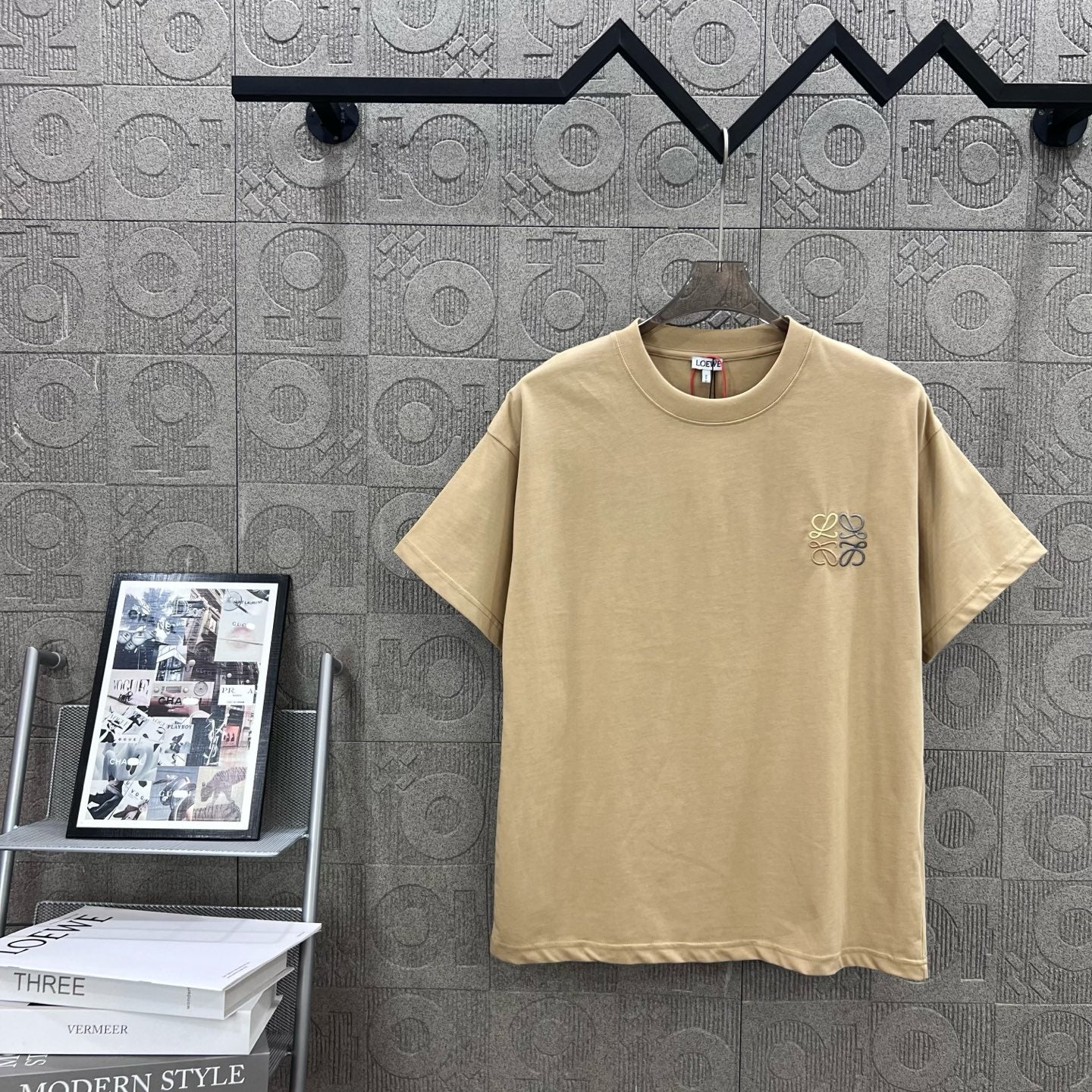 LuxluxHouse Best Quality Clothes T-shirt Loewe