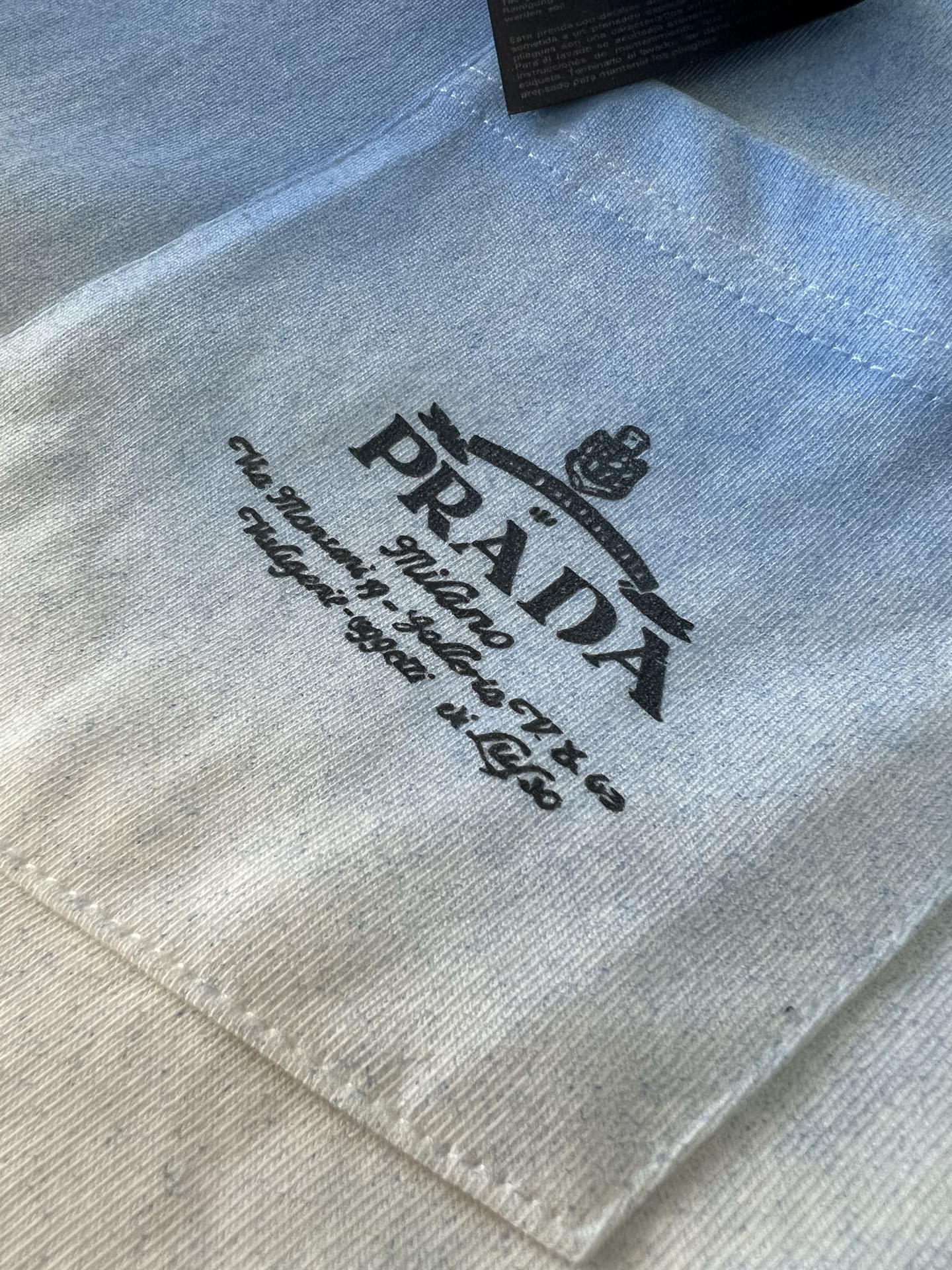 LuxluxHouse Best Quality Clothes T-shirt Prada