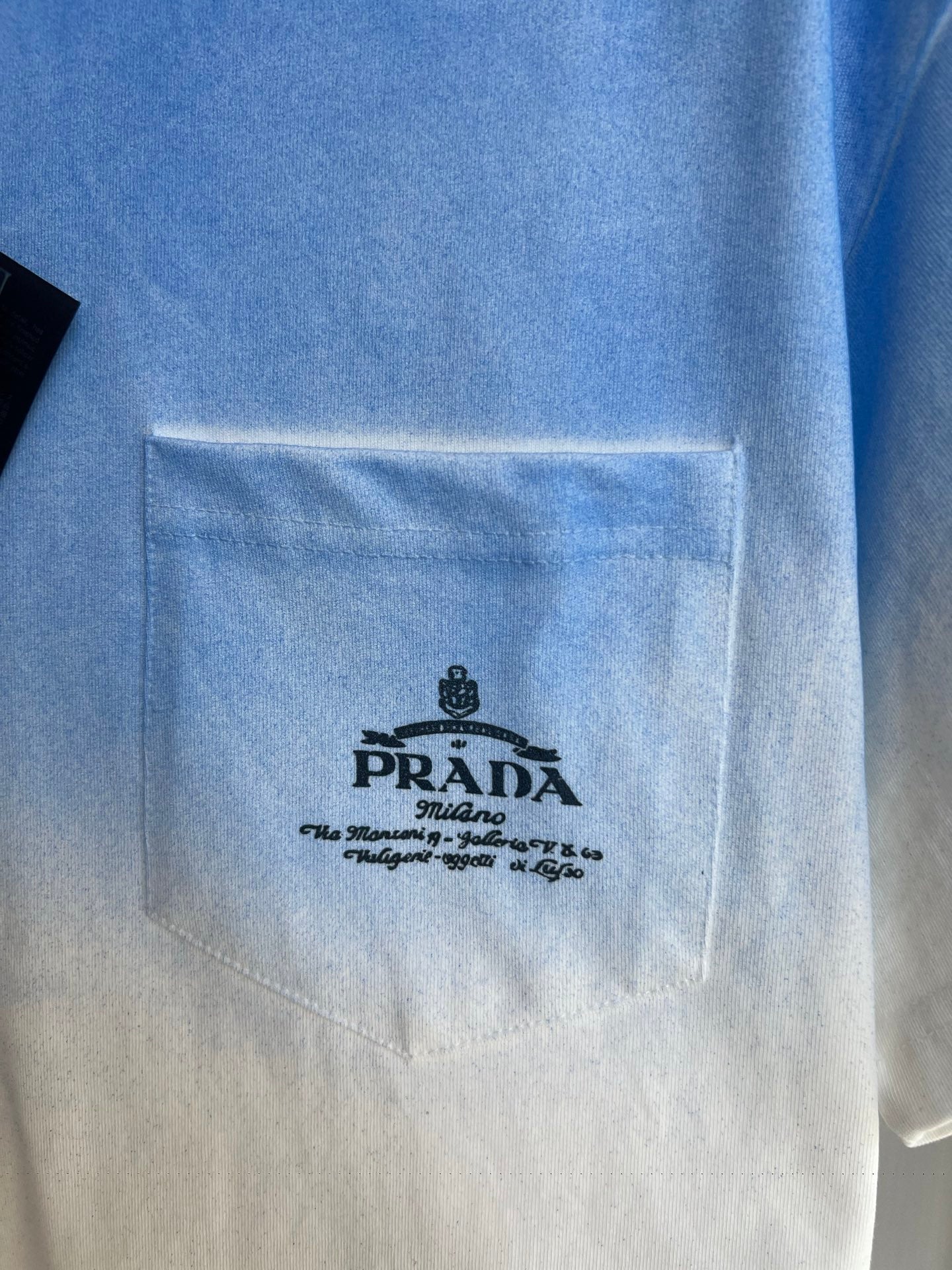 LuxluxHouse Best Quality Clothes T-shirt Prada