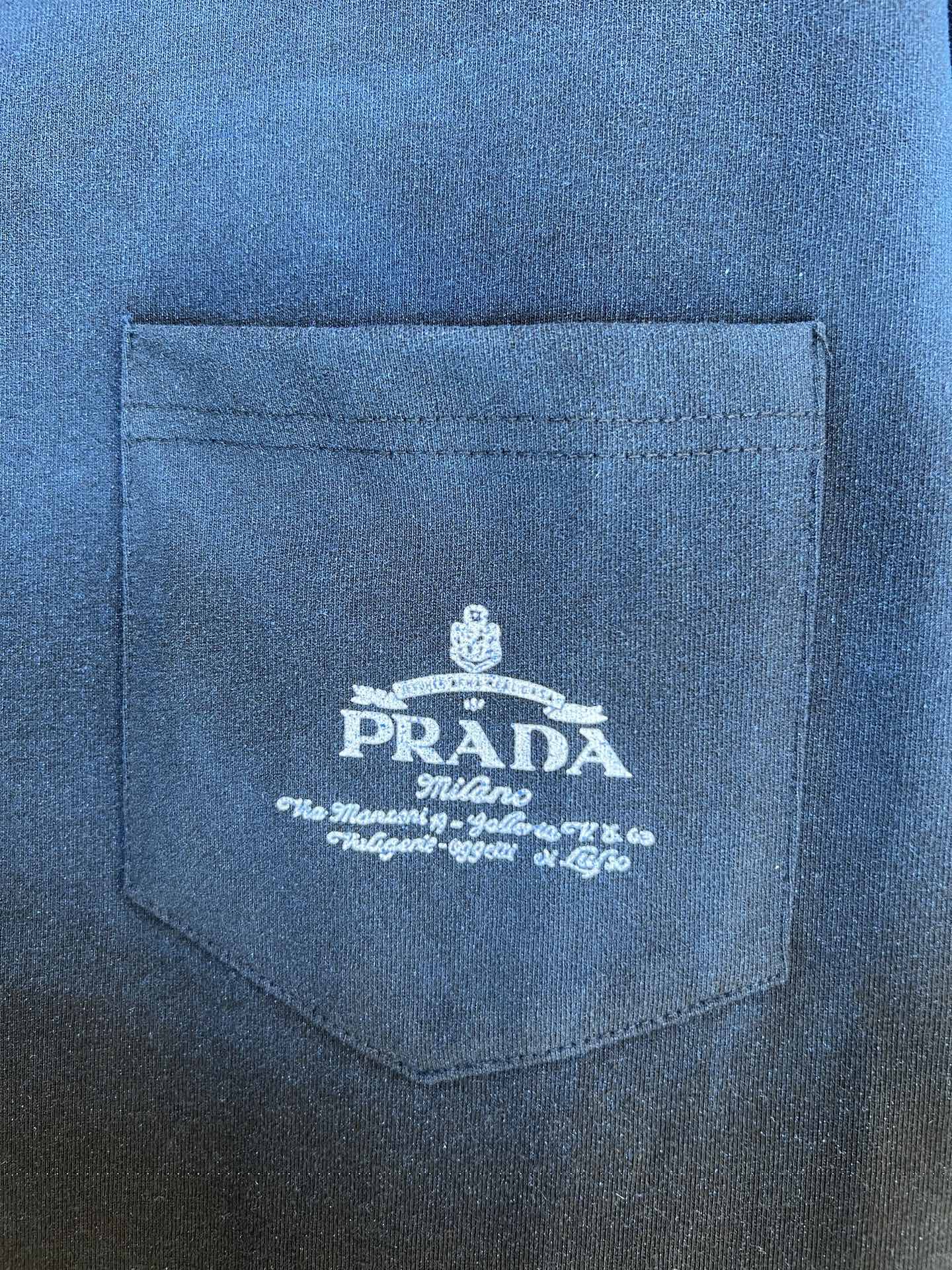 LuxluxHouse Best Quality Clothes T-shirt Prada