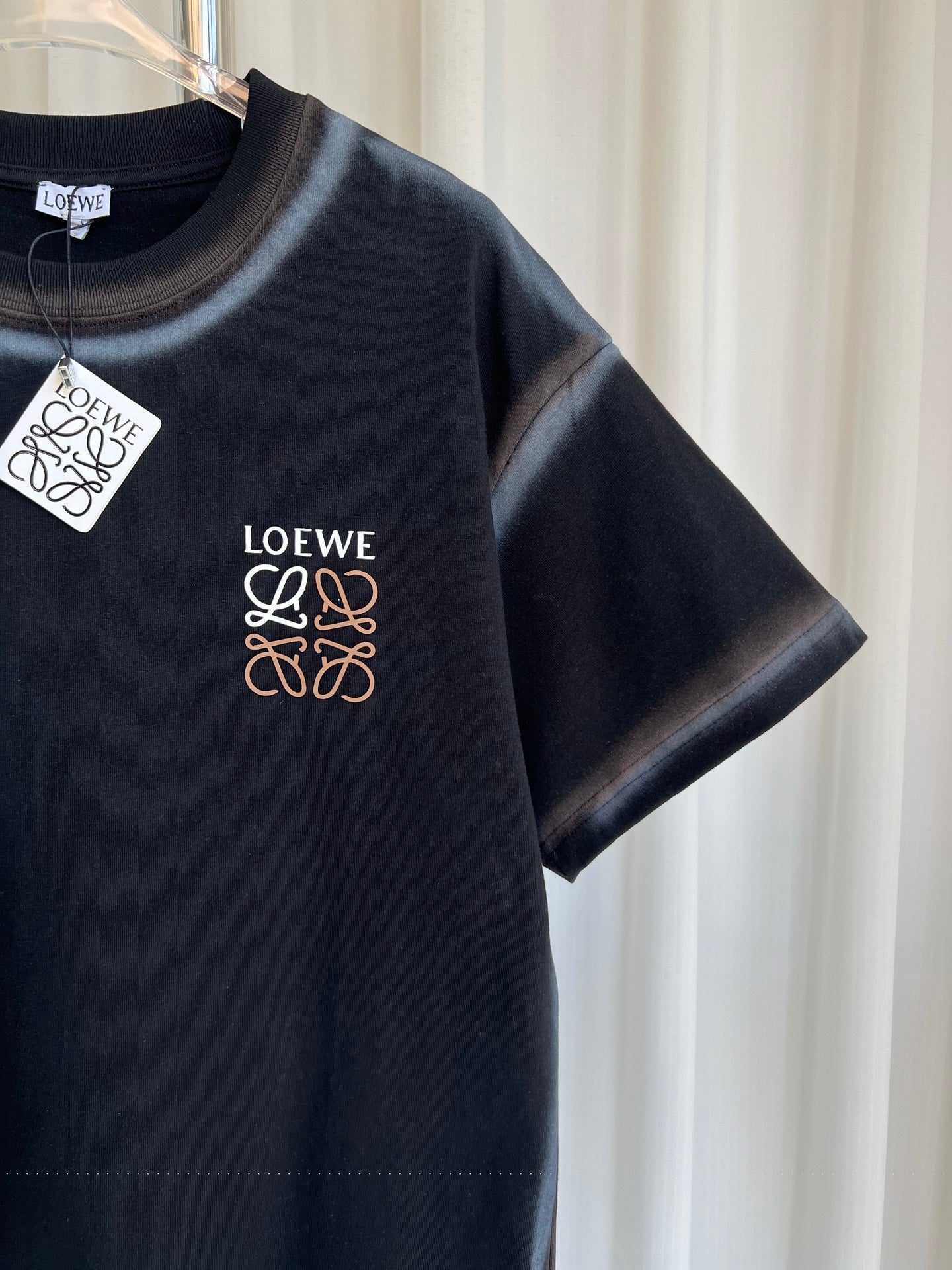 LuxluxHouse Best Quality Clothes T-shirt Loewe