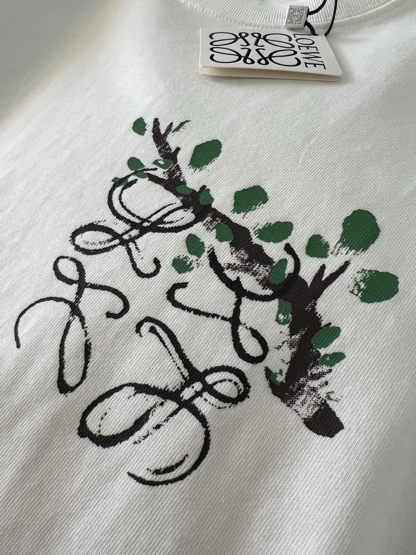 LuxluxHouse Best Quality Clothes T-shirt Loewe