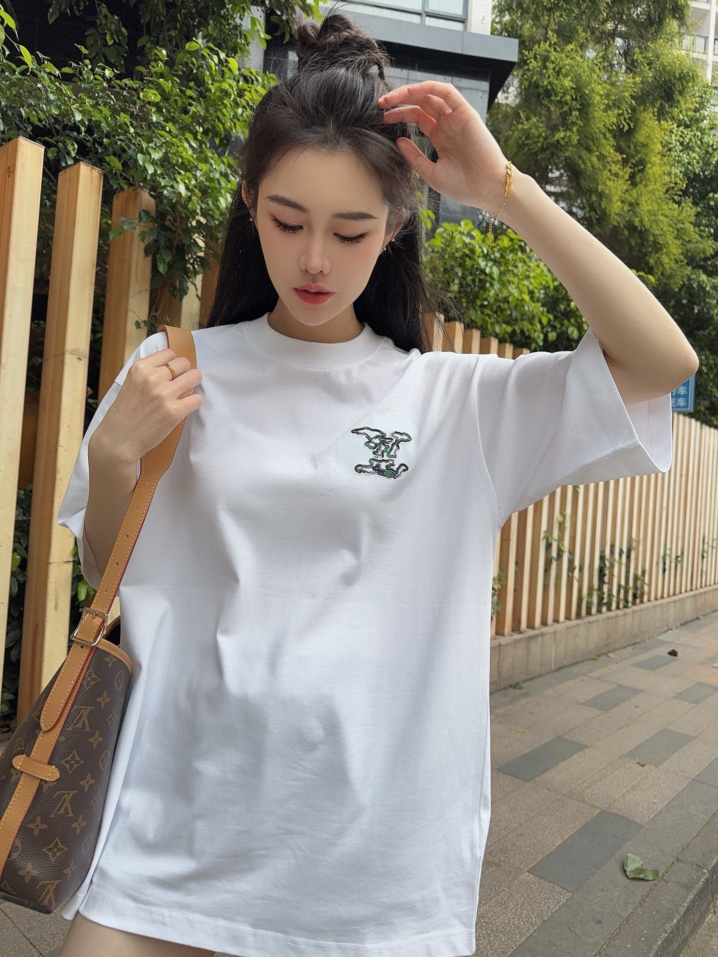 LuxluxHouse Best Quality Clothes T-shirt Louis Vuitton