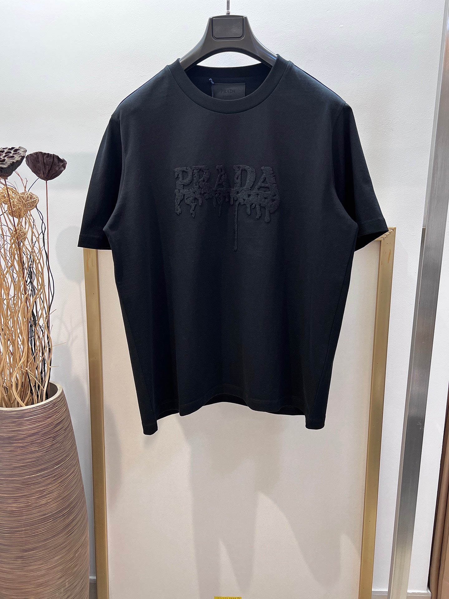 LuxluxHouse Best Quality Clothes T-shirt Prada