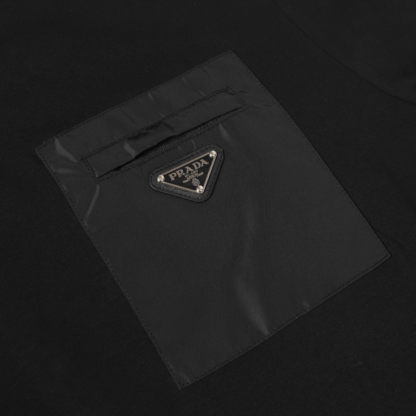 LuxluxHouse Best Quality Clothes T-shirt Prada