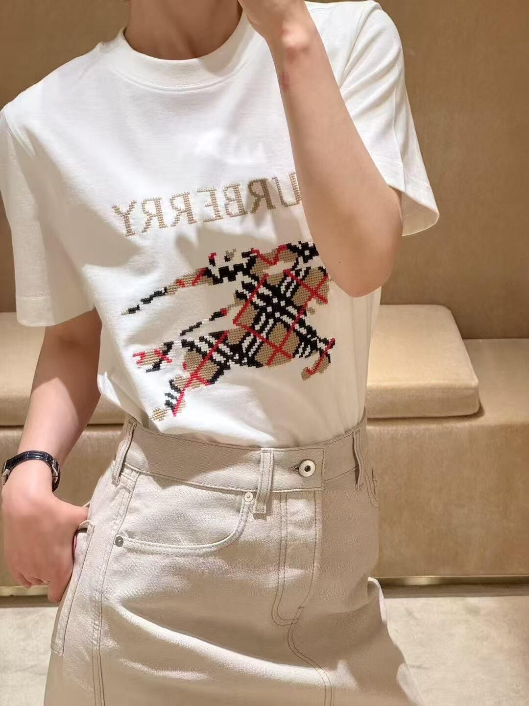 LuxluxHouse Best Quality Clothes Burberry T-shirt