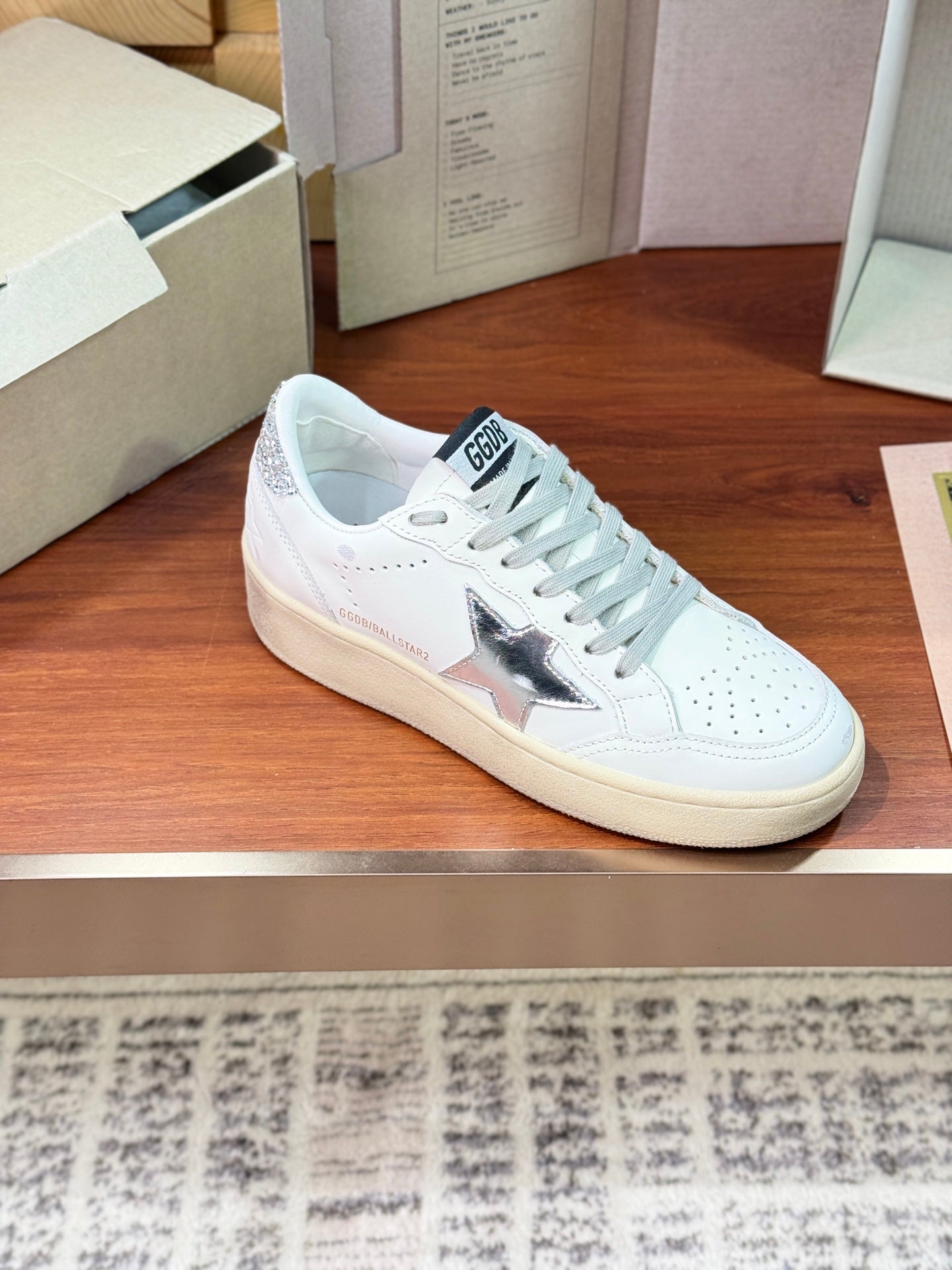LuxluxHouse Best Quality Shoes Golden Goose