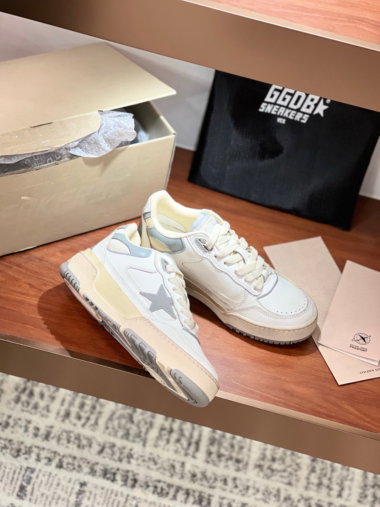 LuxluxHouse Best Quality Shoes Golden Goose