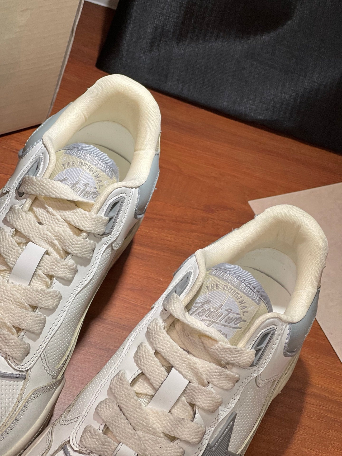 LuxluxHouse Best Quality Shoes Golden Goose