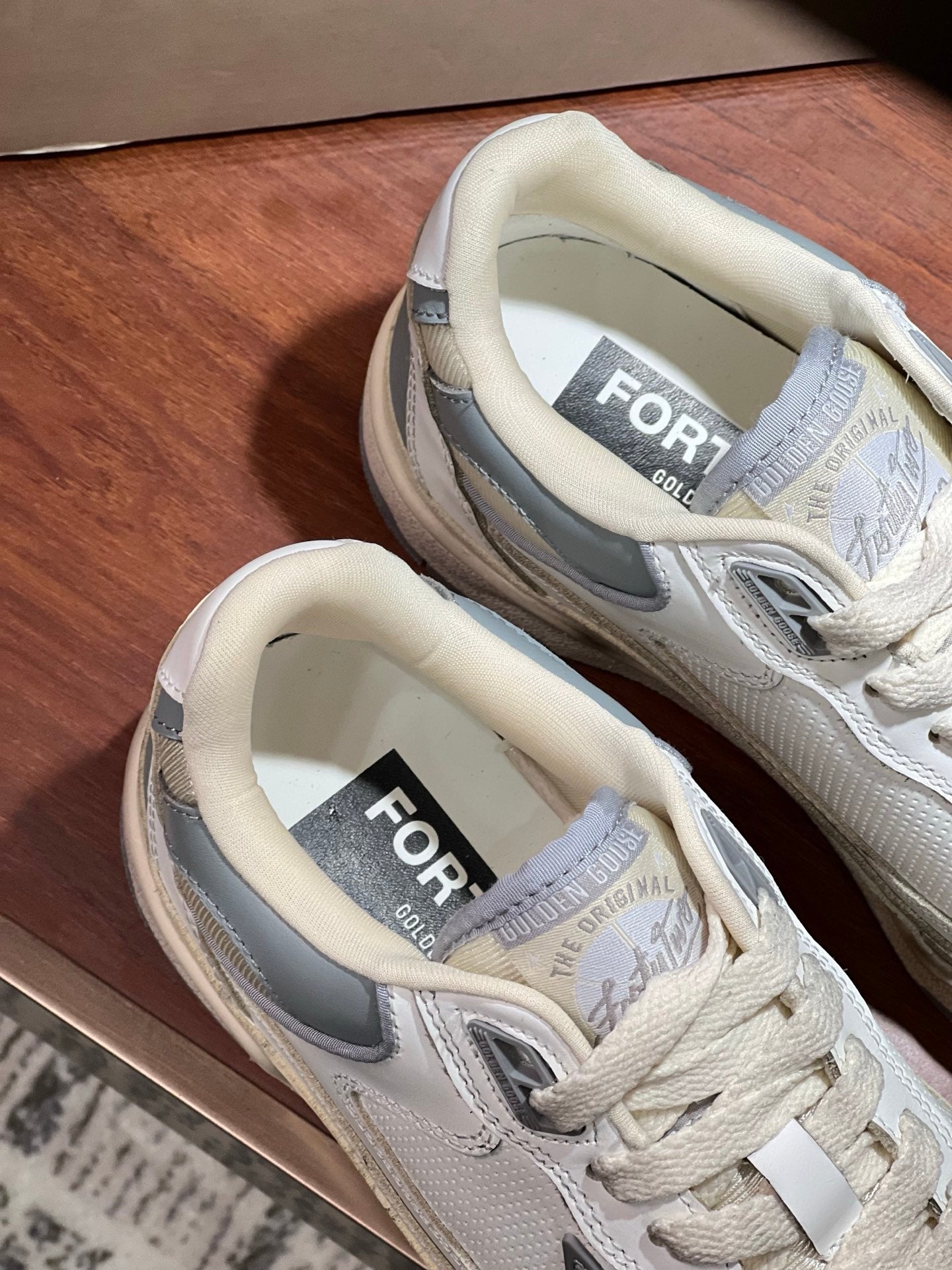 LuxluxHouse Best Quality Shoes Golden Goose