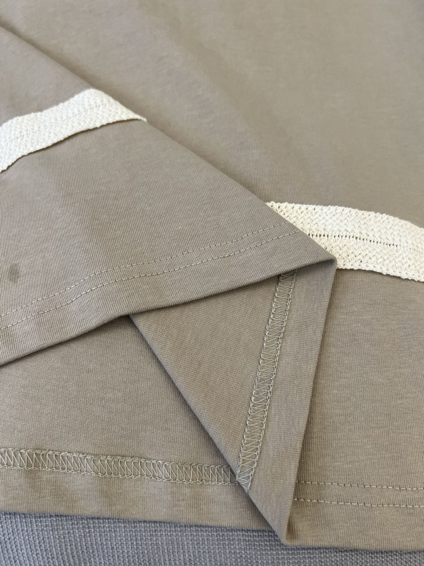 LuxluxHouse Best Quality Clothes T-shirt Loewe