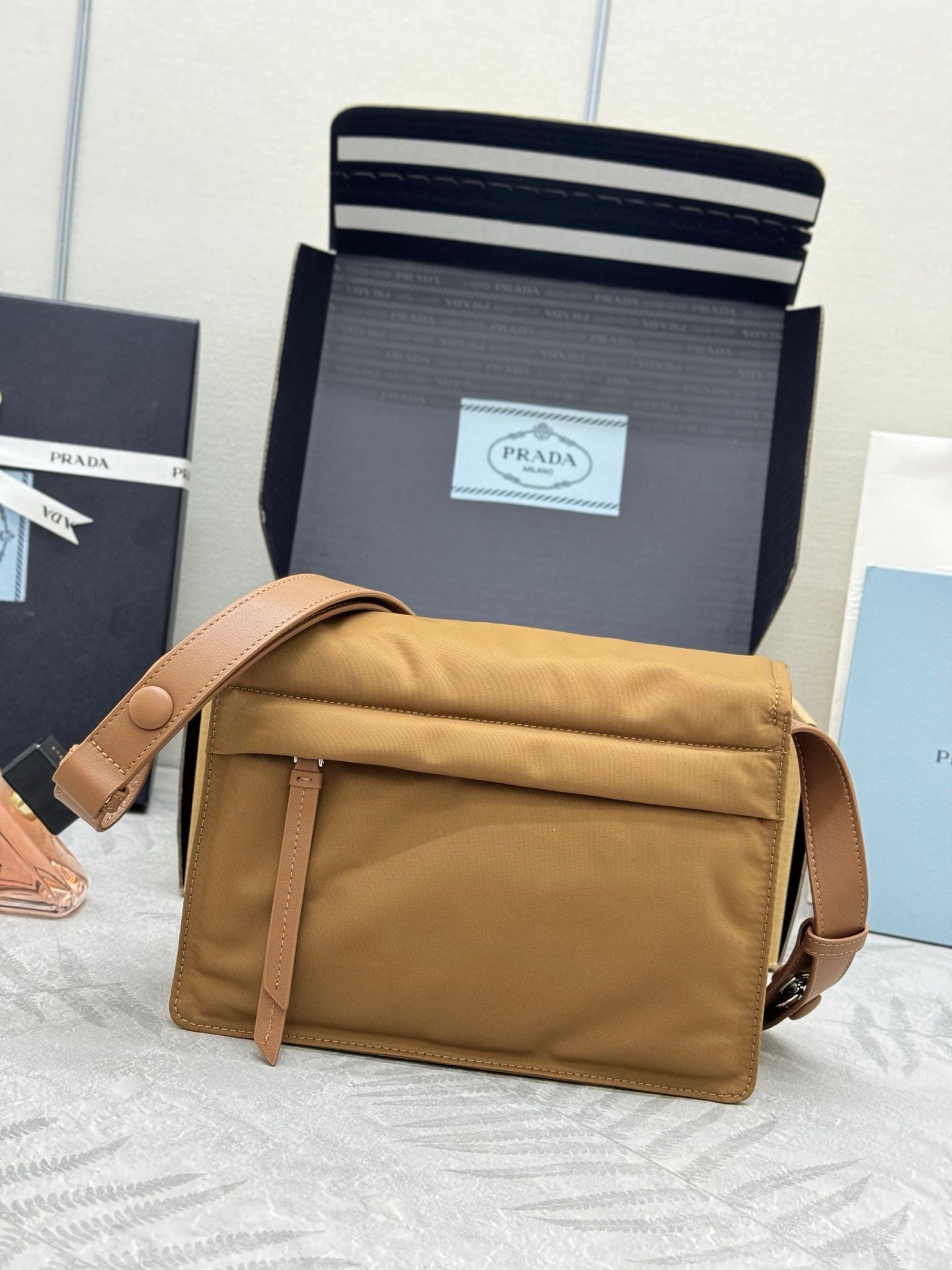 LuxluxHouse Best Quality Bags Prada Women Men