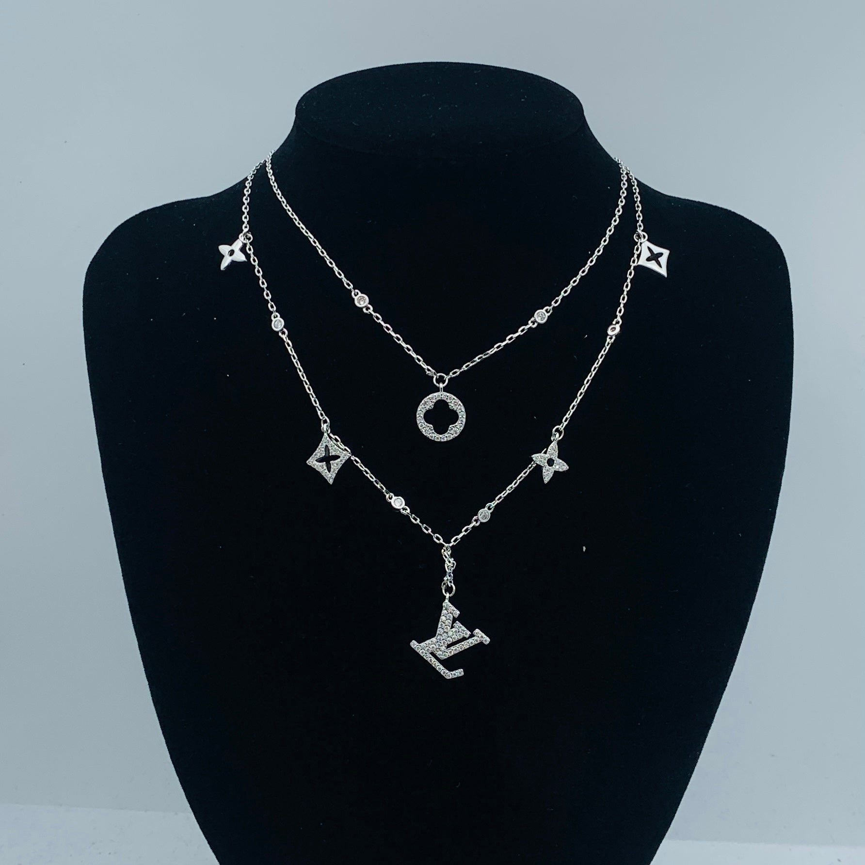 LuxluxHouse Low Price And High Quality Accessories Louis Vuitton
