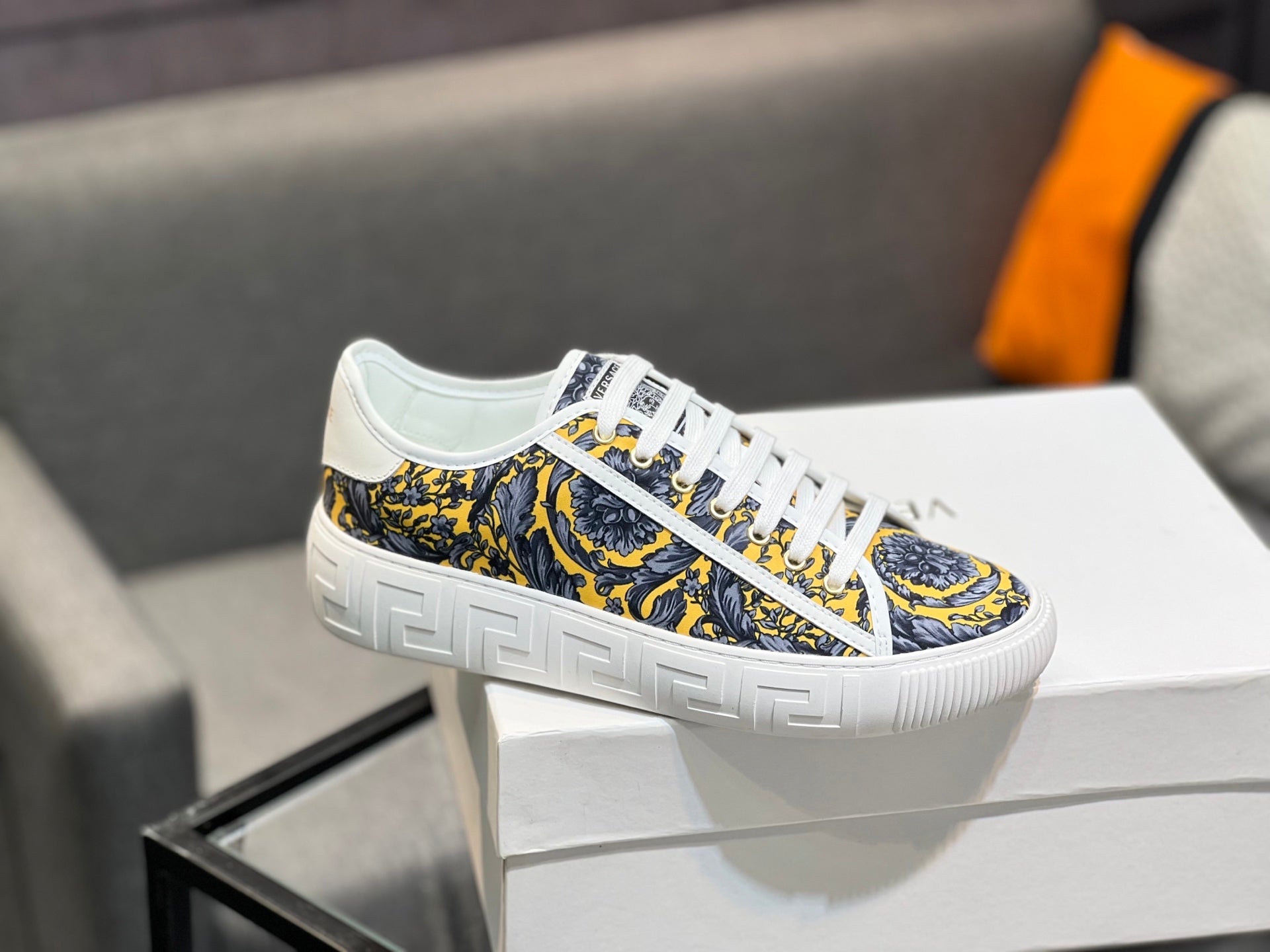 LuxluxHouse Best Quality Shoes Versace