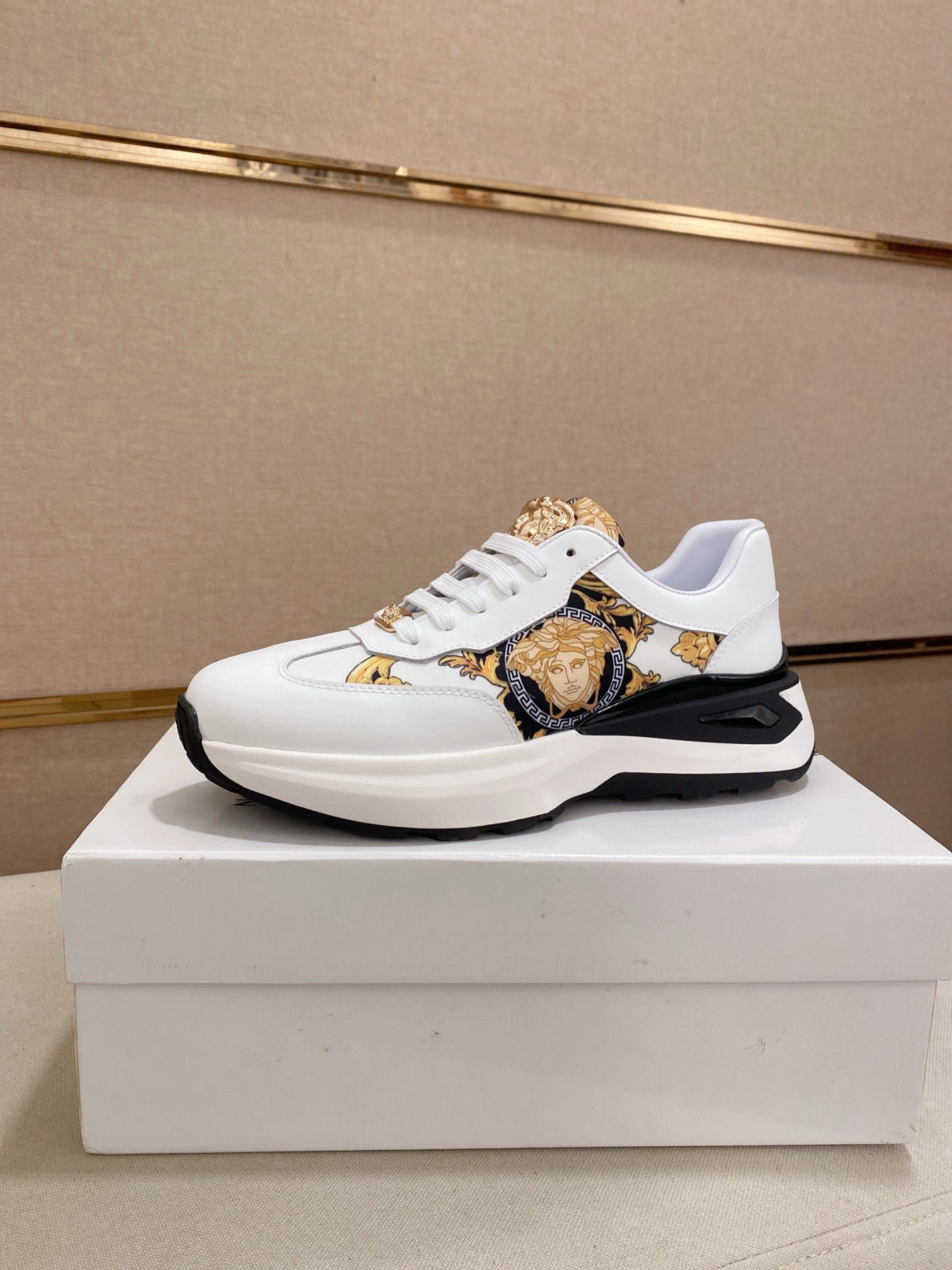 LuxluxHouse Best Quality Shoes Versace