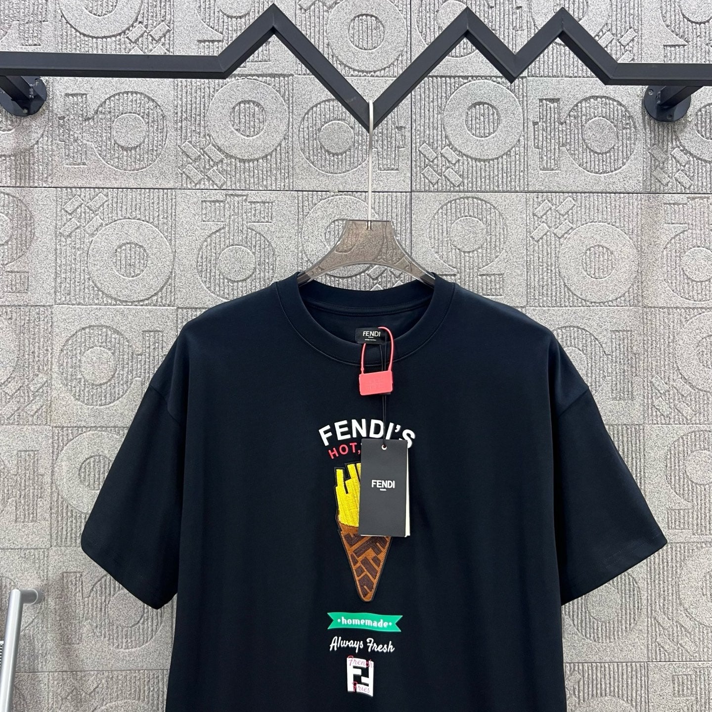 LuxluxHouse Best Quality Clothes Fendi T-shirt